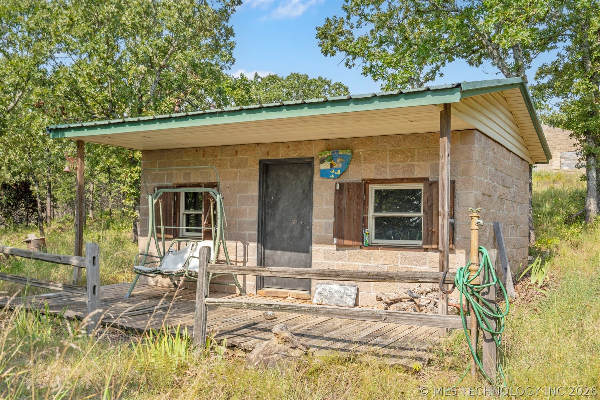 New Prue Road Property Photo 3