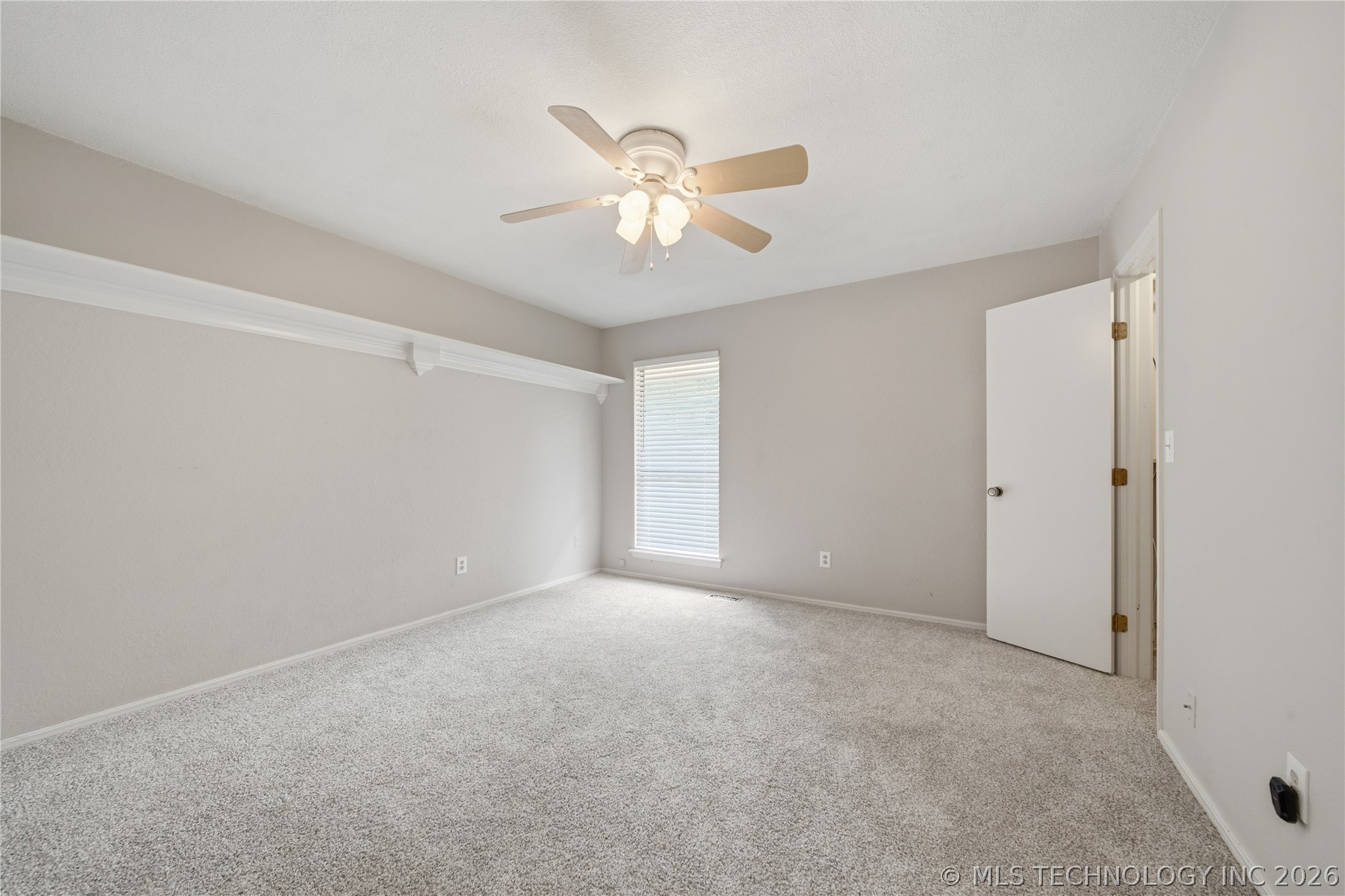 6609 S Redbud Avenue Property Photo 28