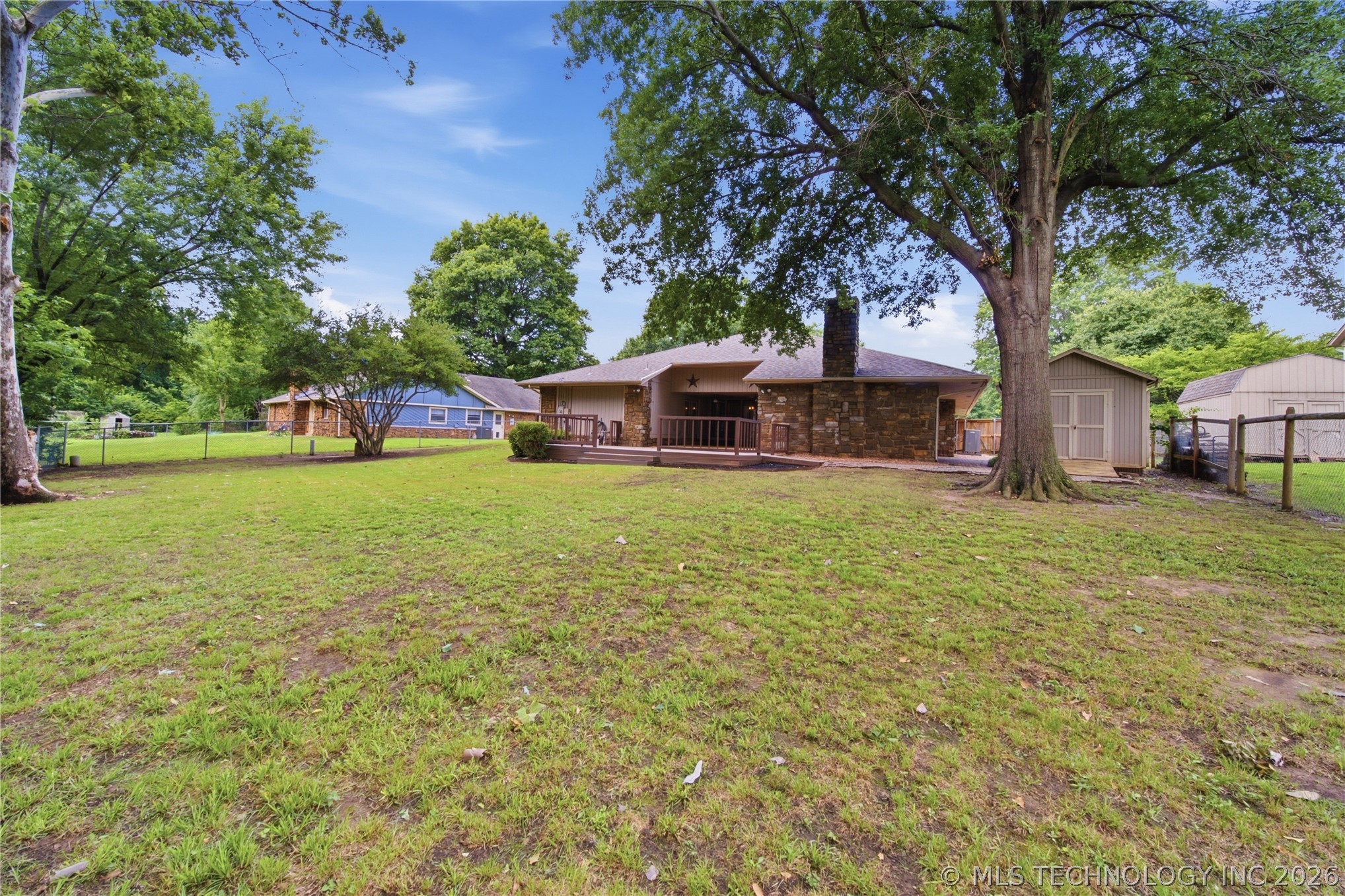 6609 S Redbud Avenue Property Photo 38