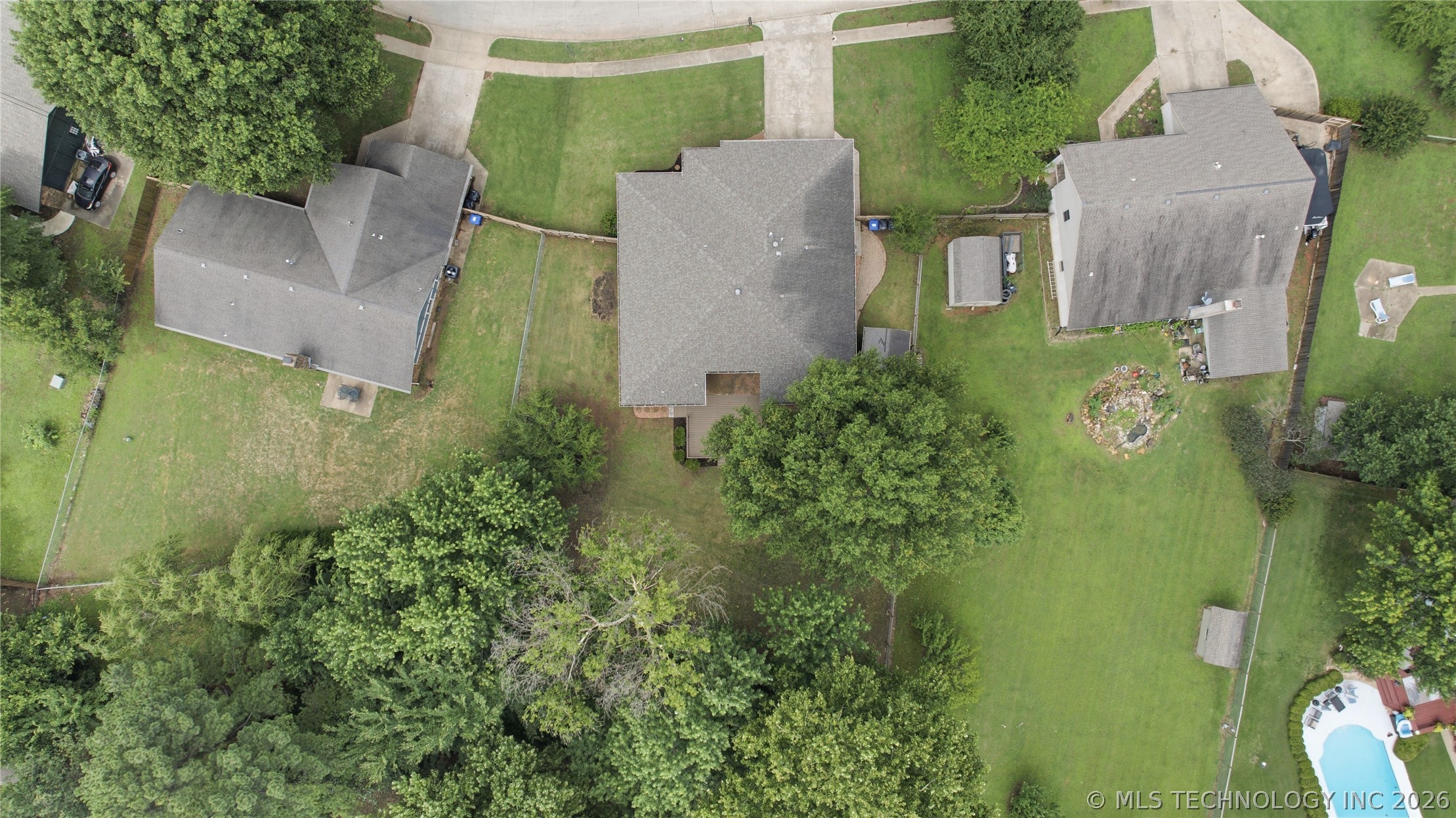 6609 S Redbud Avenue Property Photo 40