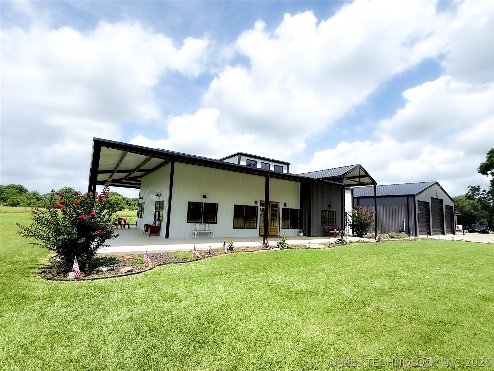 986 N 4430 Property Photo 1