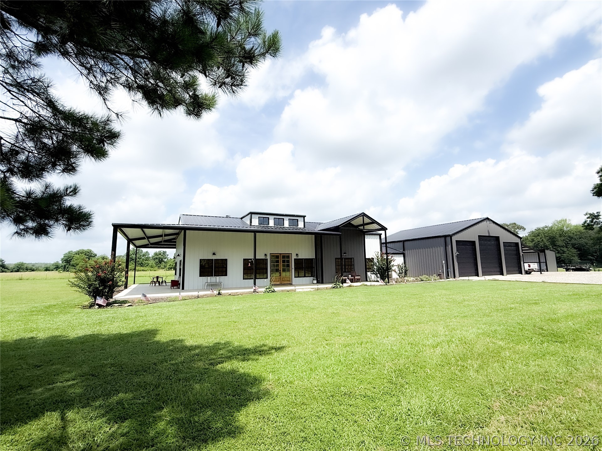 986 N 4430 Property Photo 4