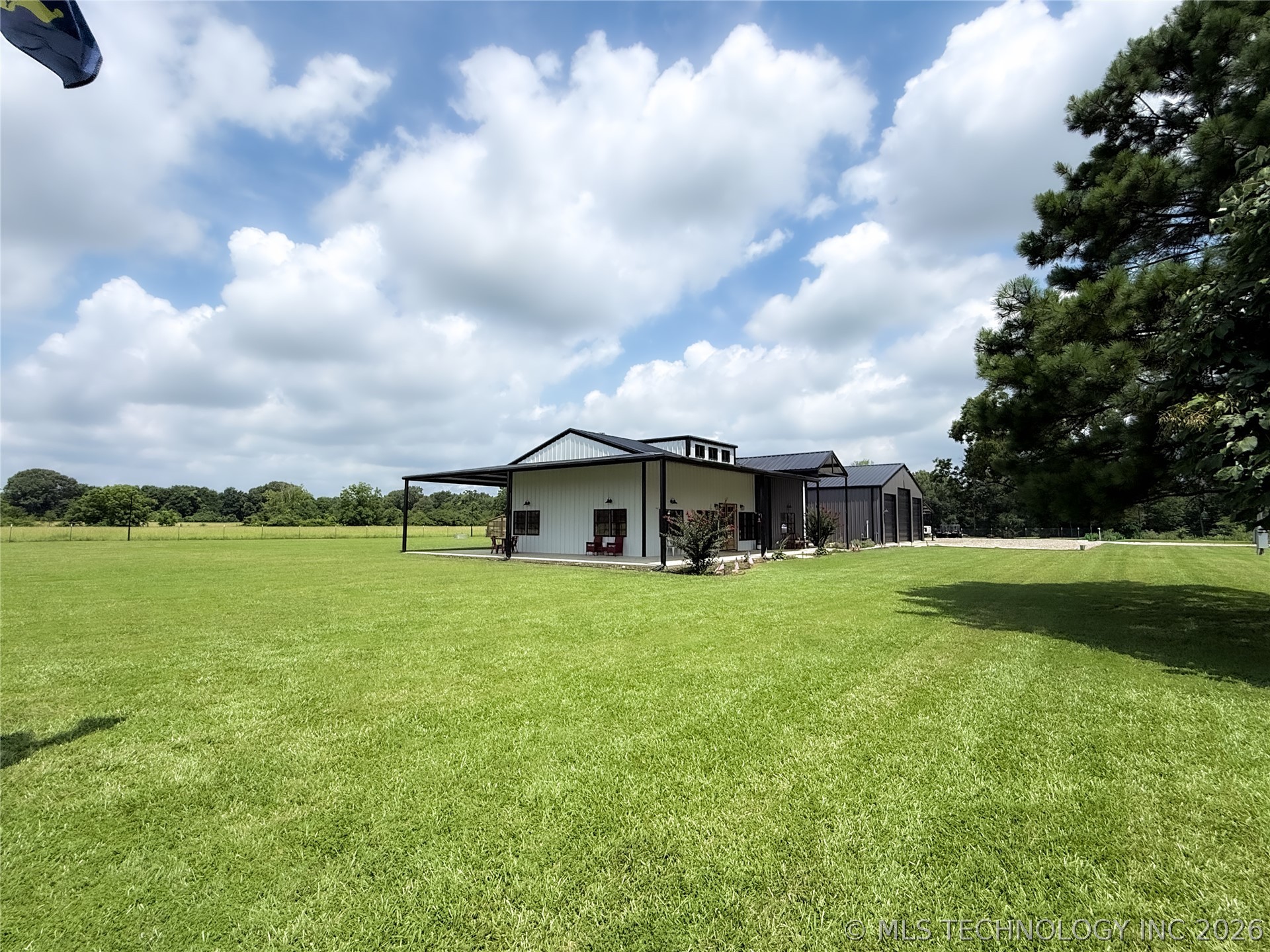 986 N 4430 Property Photo 9