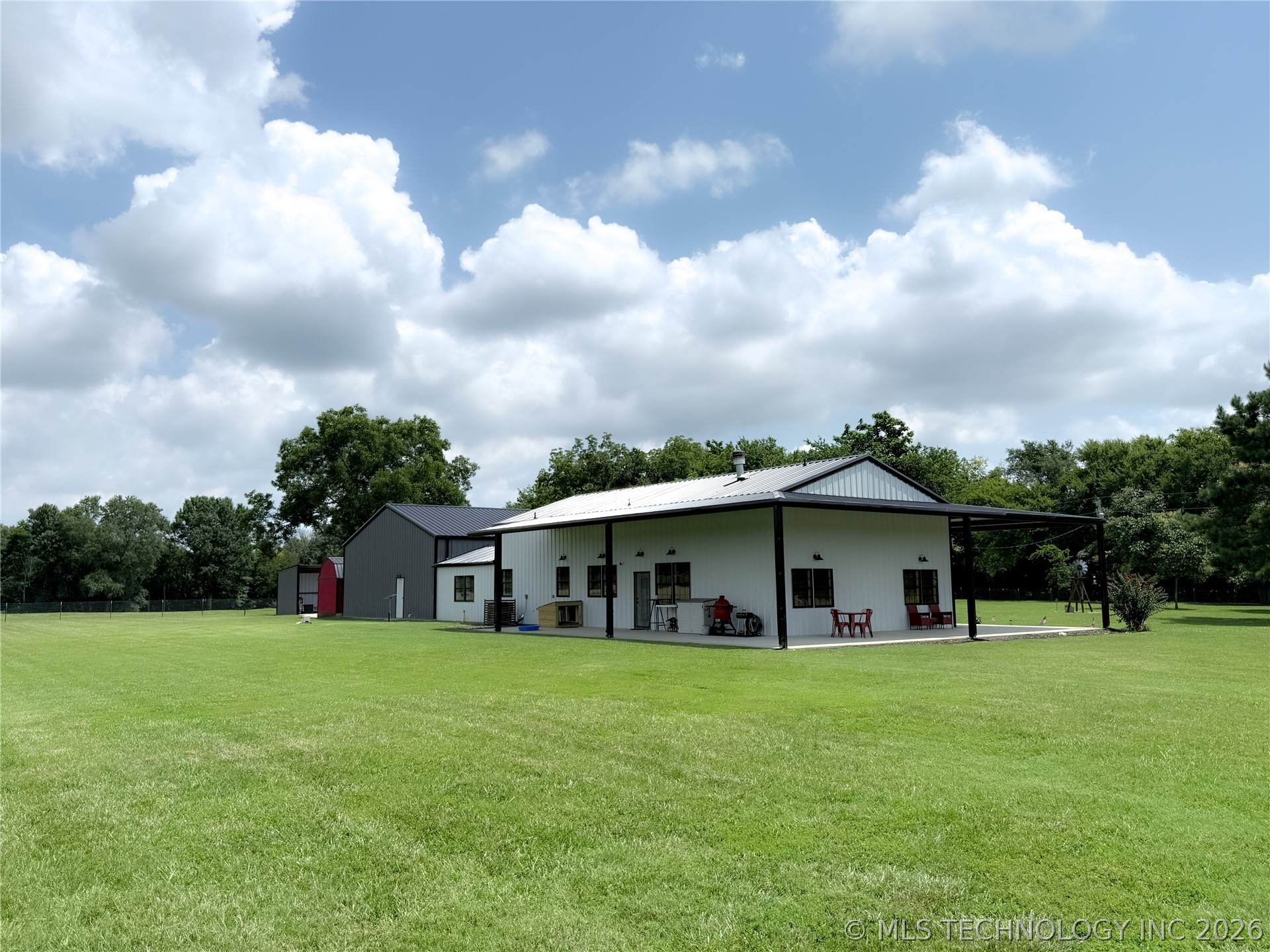 986 N 4430 Property Photo 13