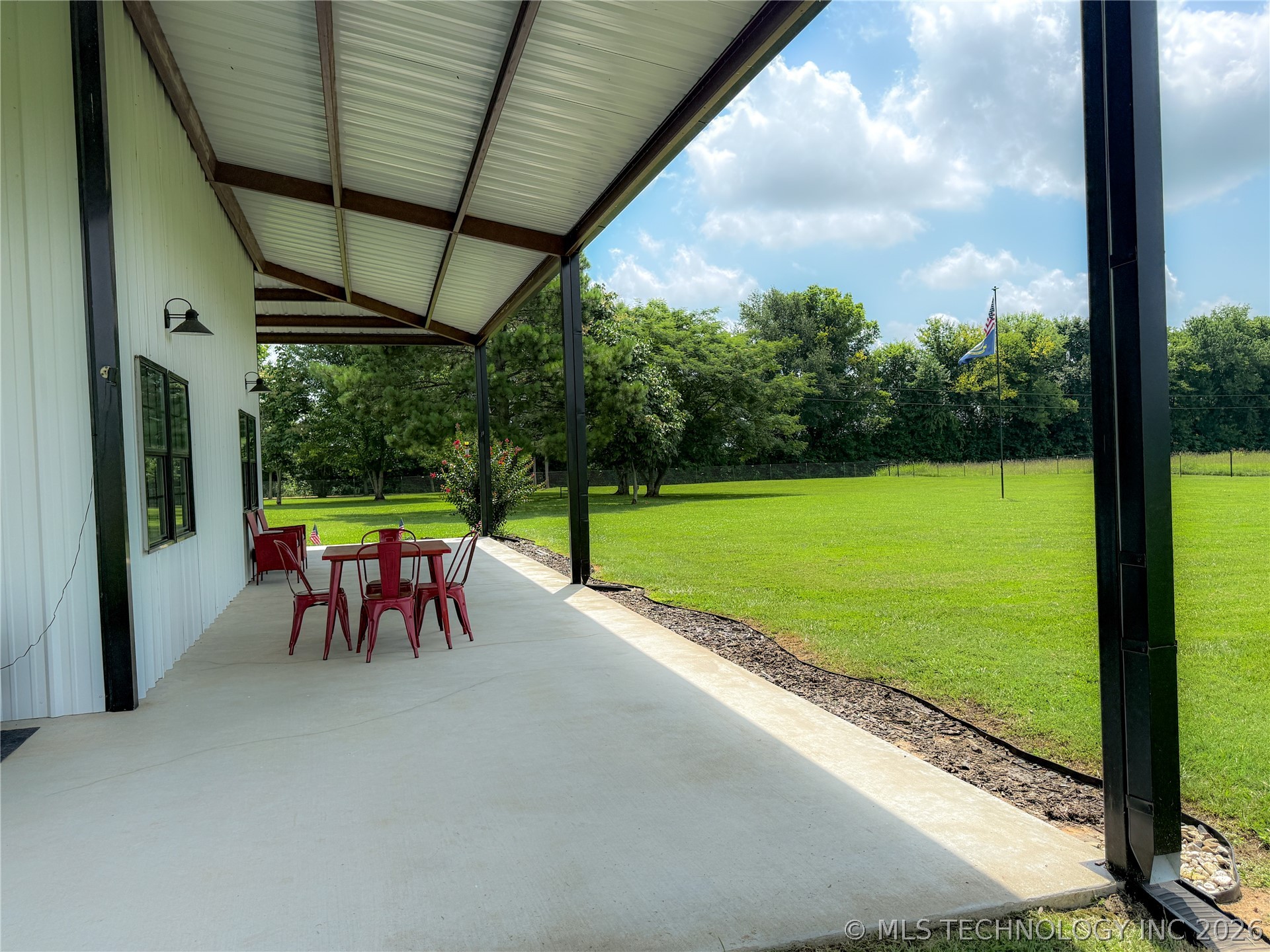 986 N 4430 Property Photo 15