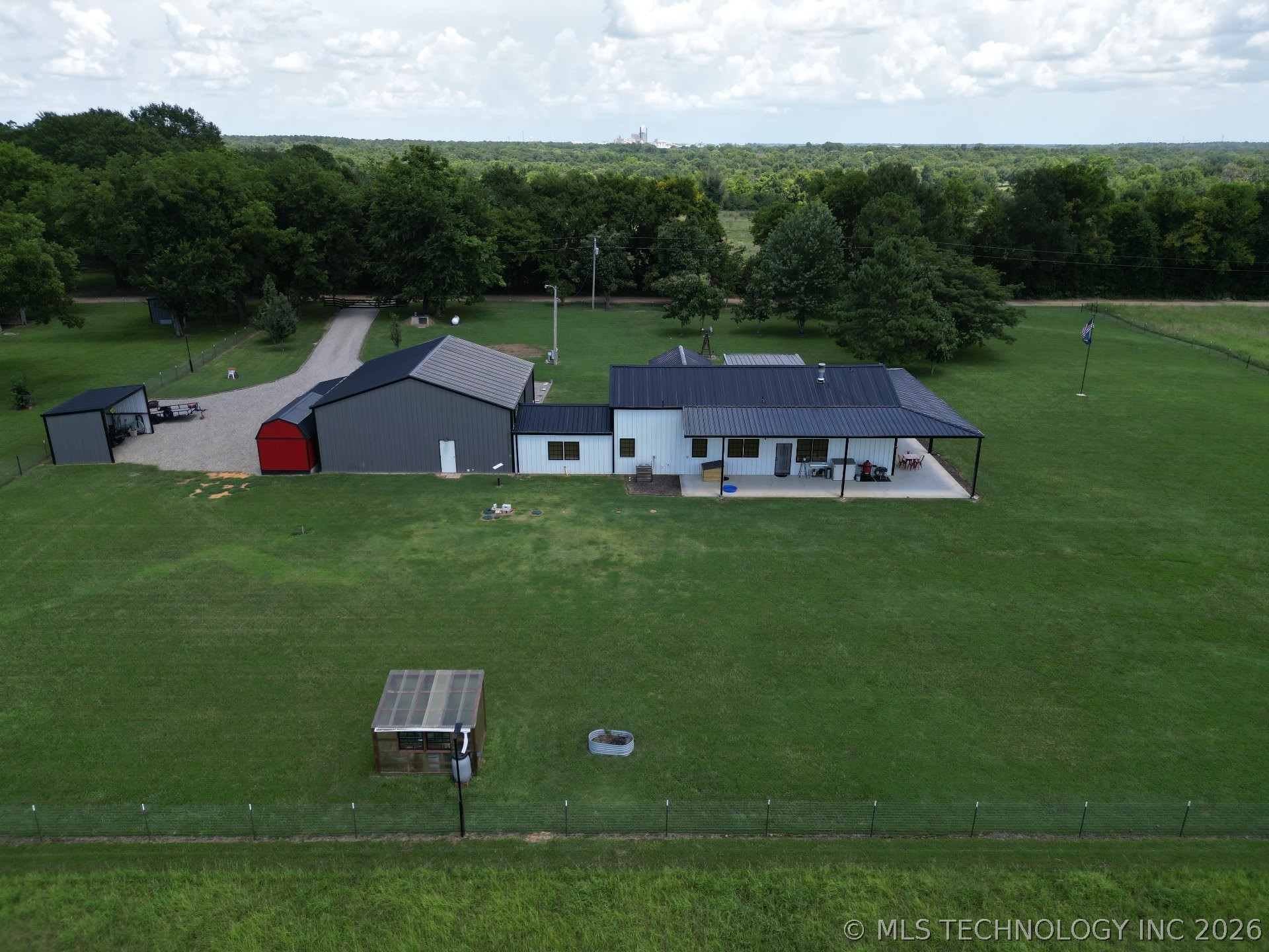 986 N 4430 Property Photo 19