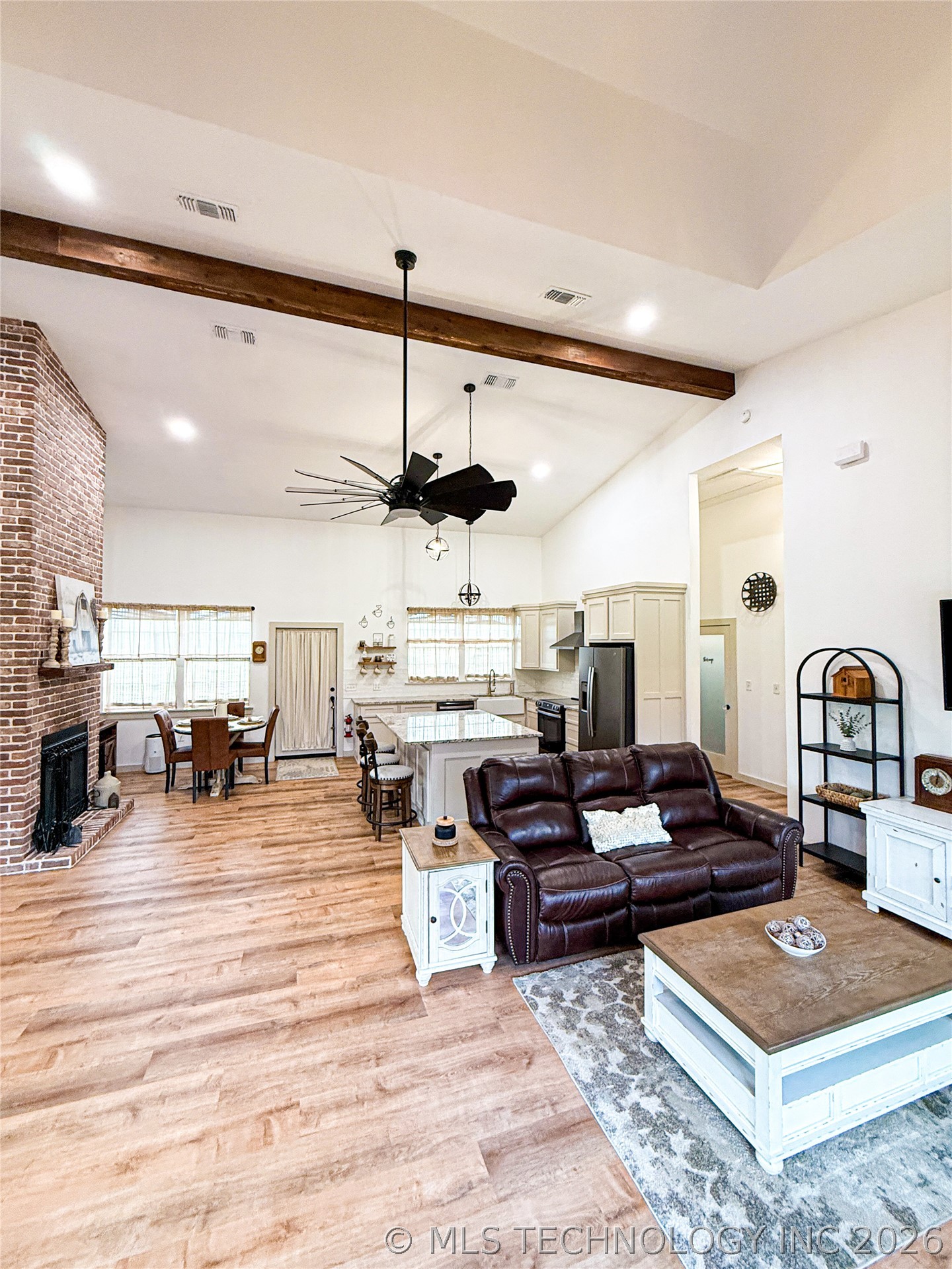 986 N 4430 Property Photo 21
