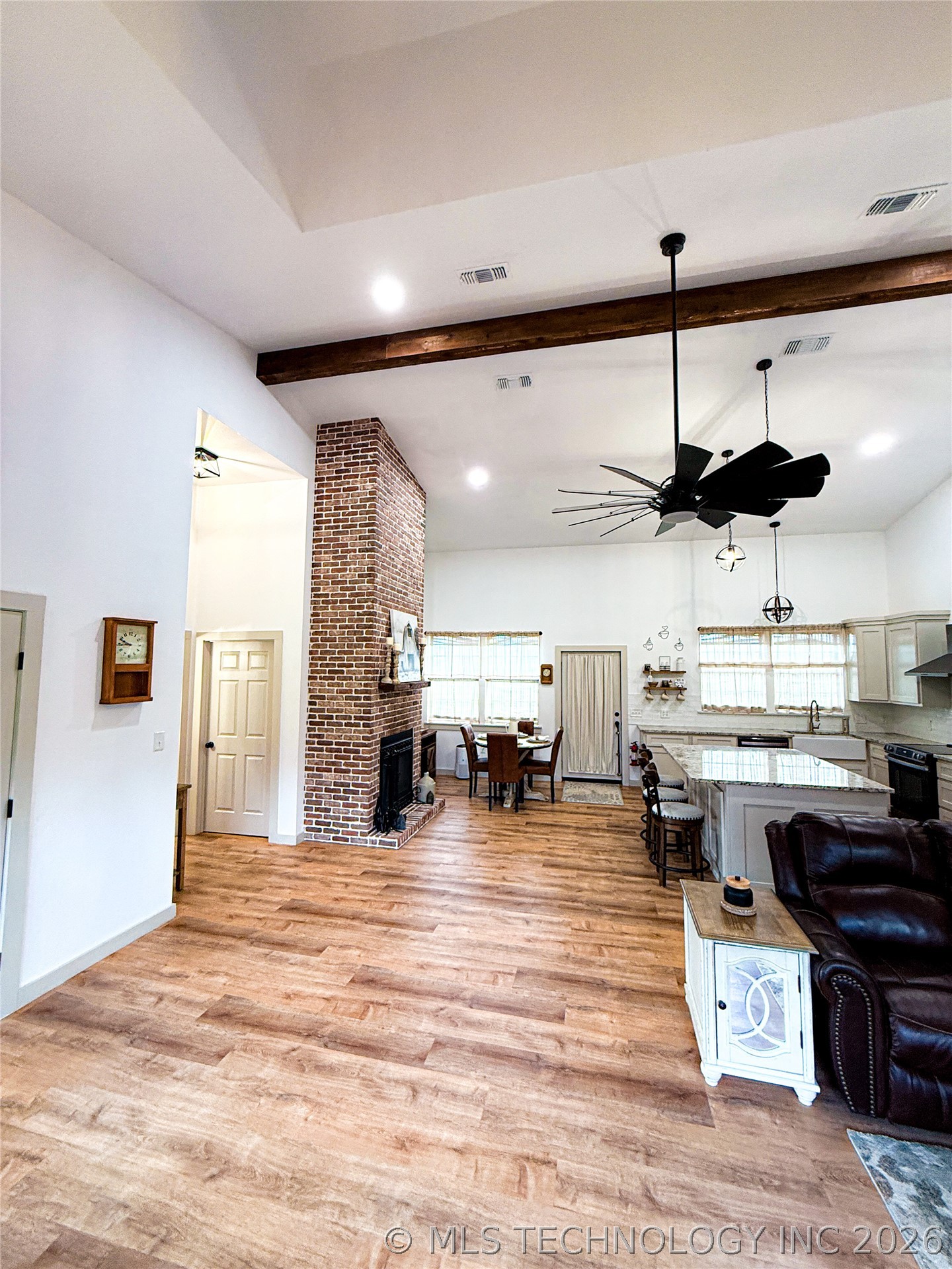 986 N 4430 Property Photo 22
