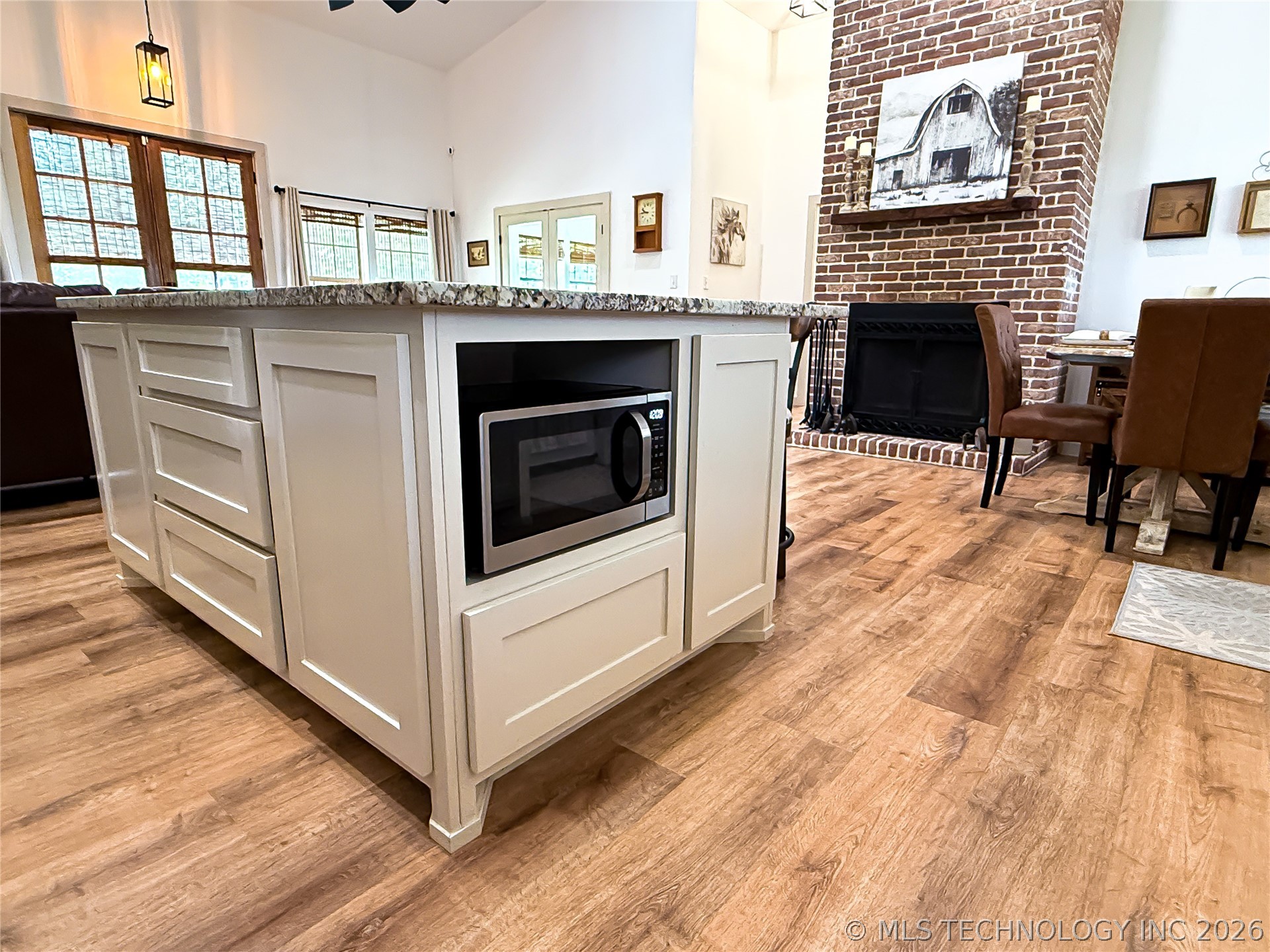 986 N 4430 Property Photo 34