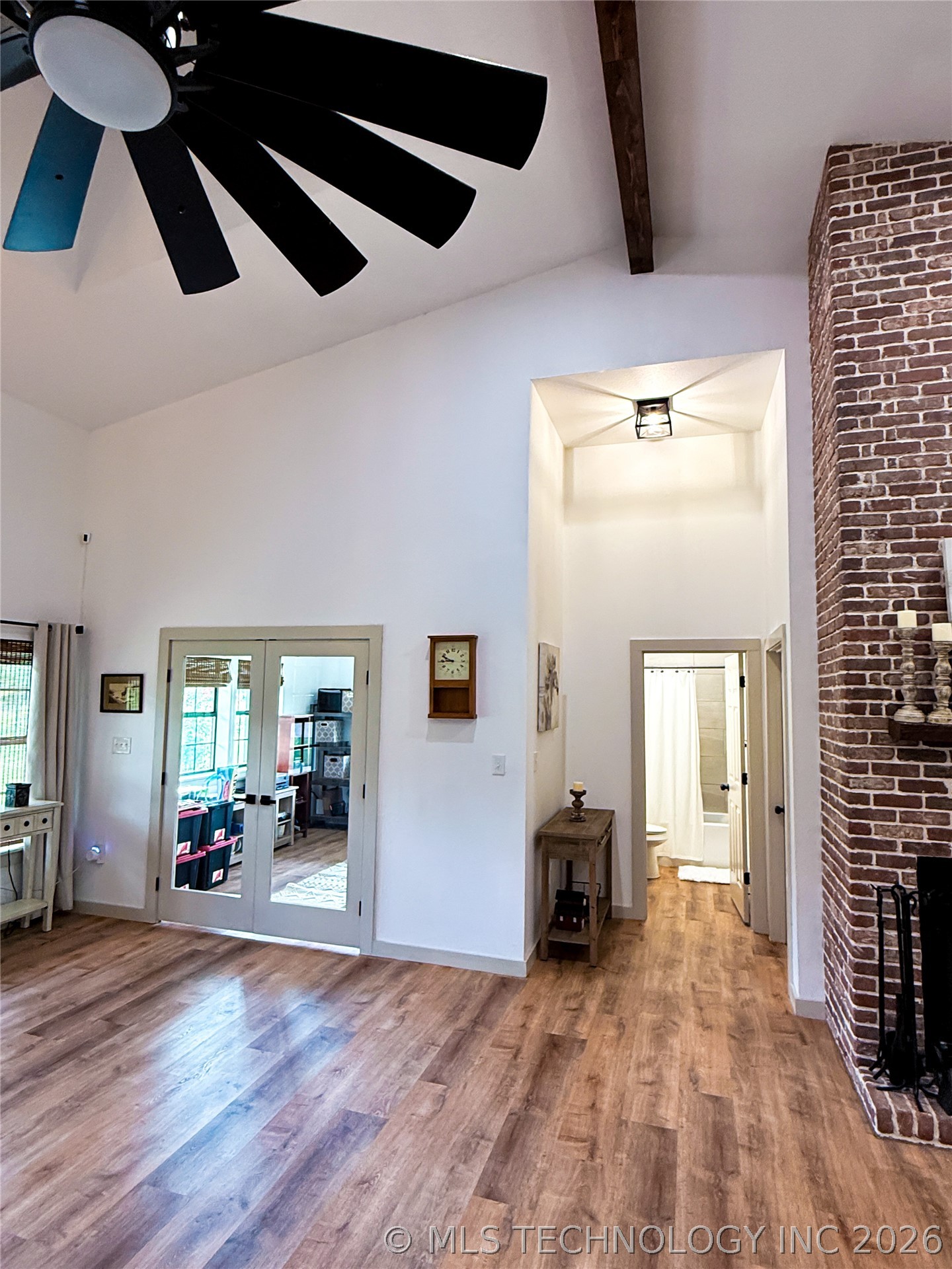 986 N 4430 Property Photo 37
