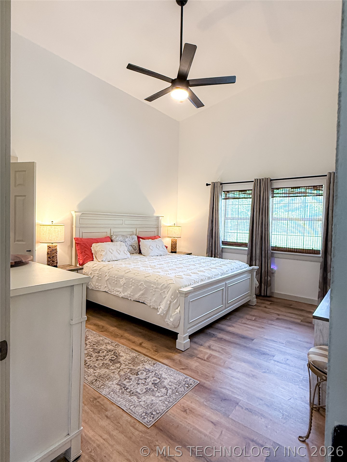 986 N 4430 Property Photo 46