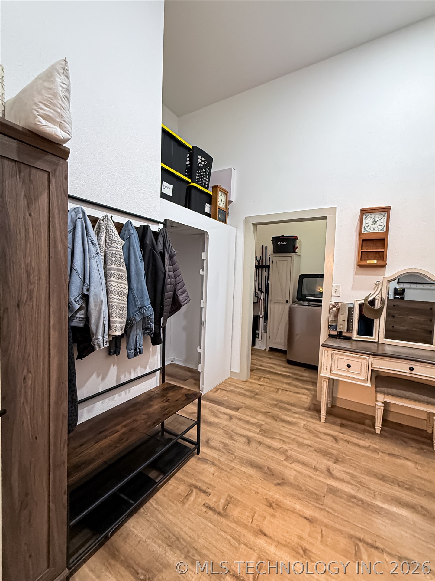986 N 4430 Property Photo 55