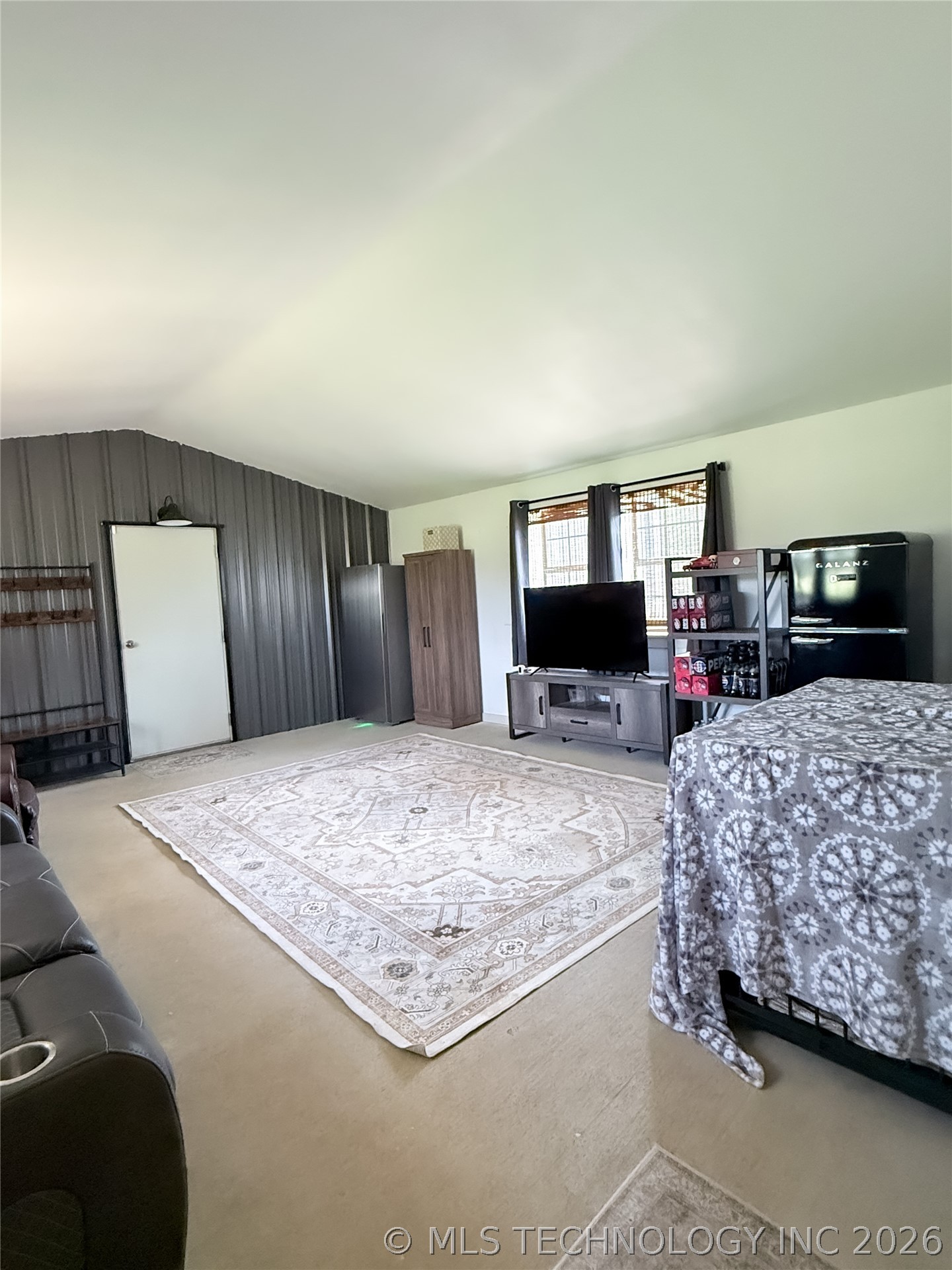 986 N 4430 Property Photo 62