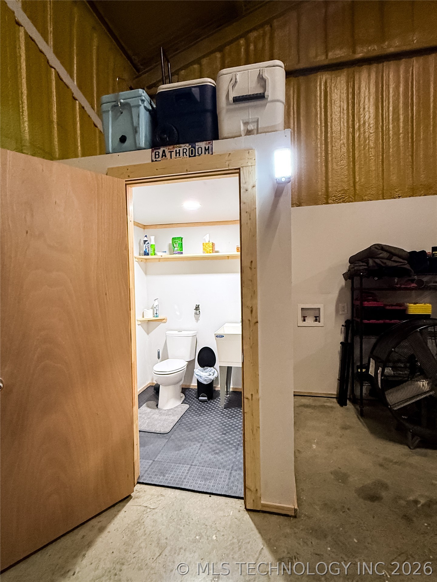 986 N 4430 Property Photo 64