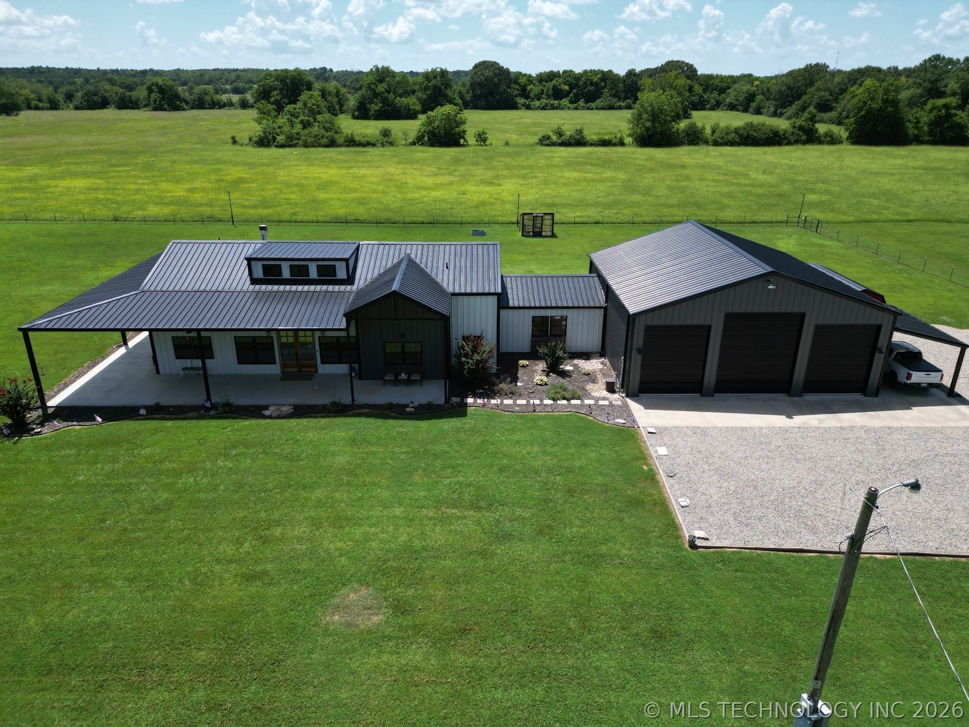 986 N 4430 Property Photo 78