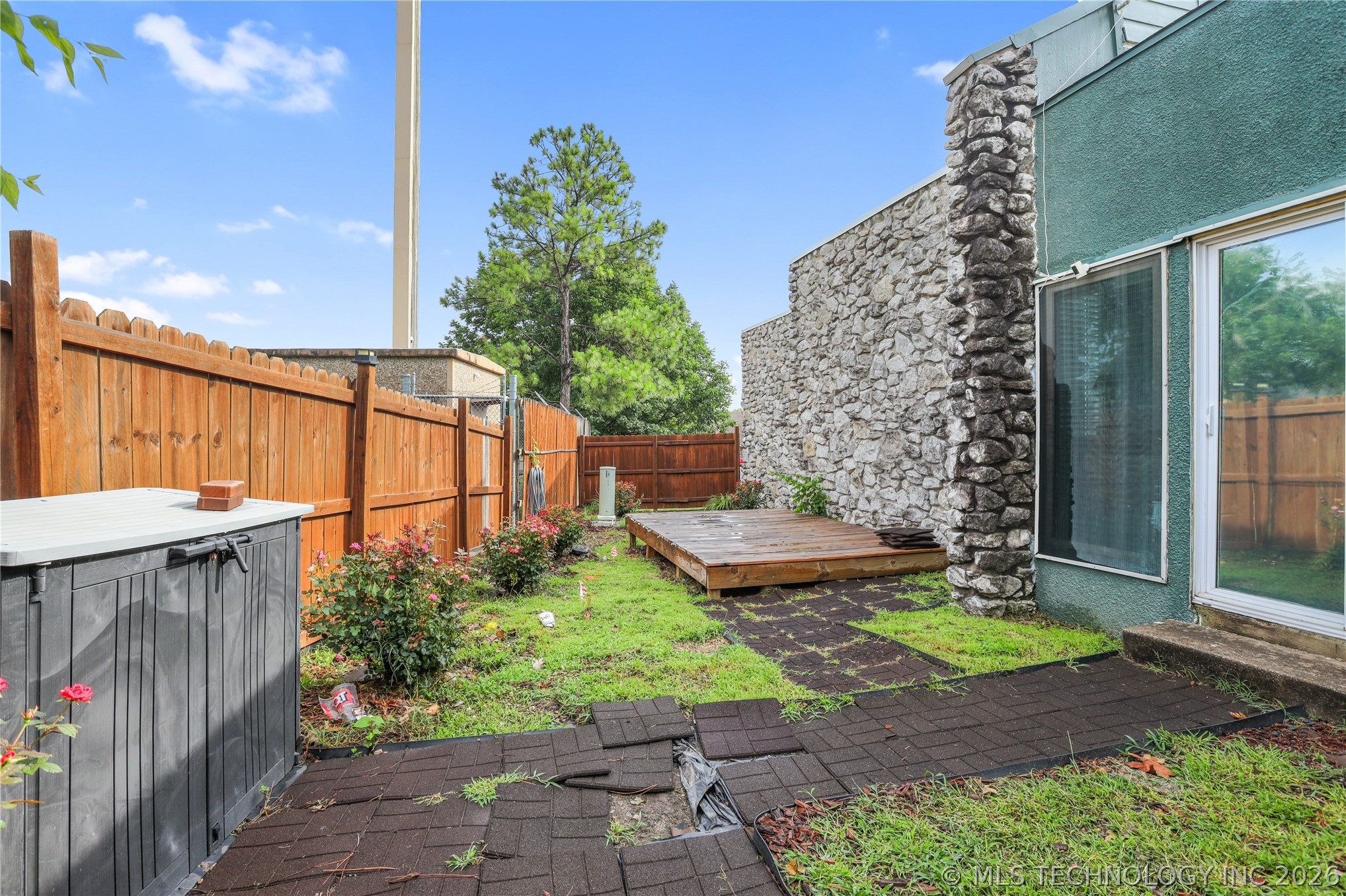 7935 E 57th Street Property Photo 42