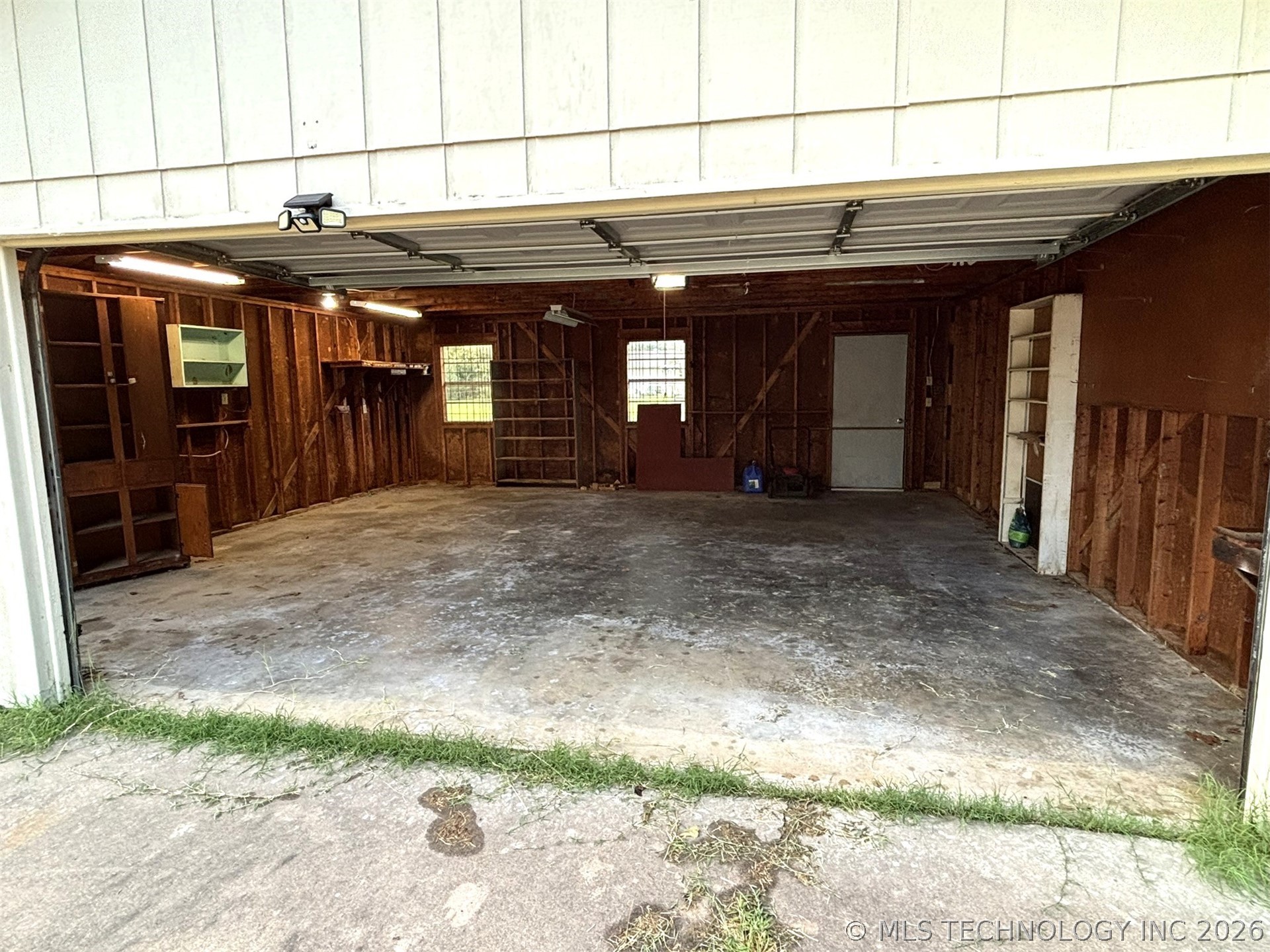 415641 E 1094 Property Photo 7