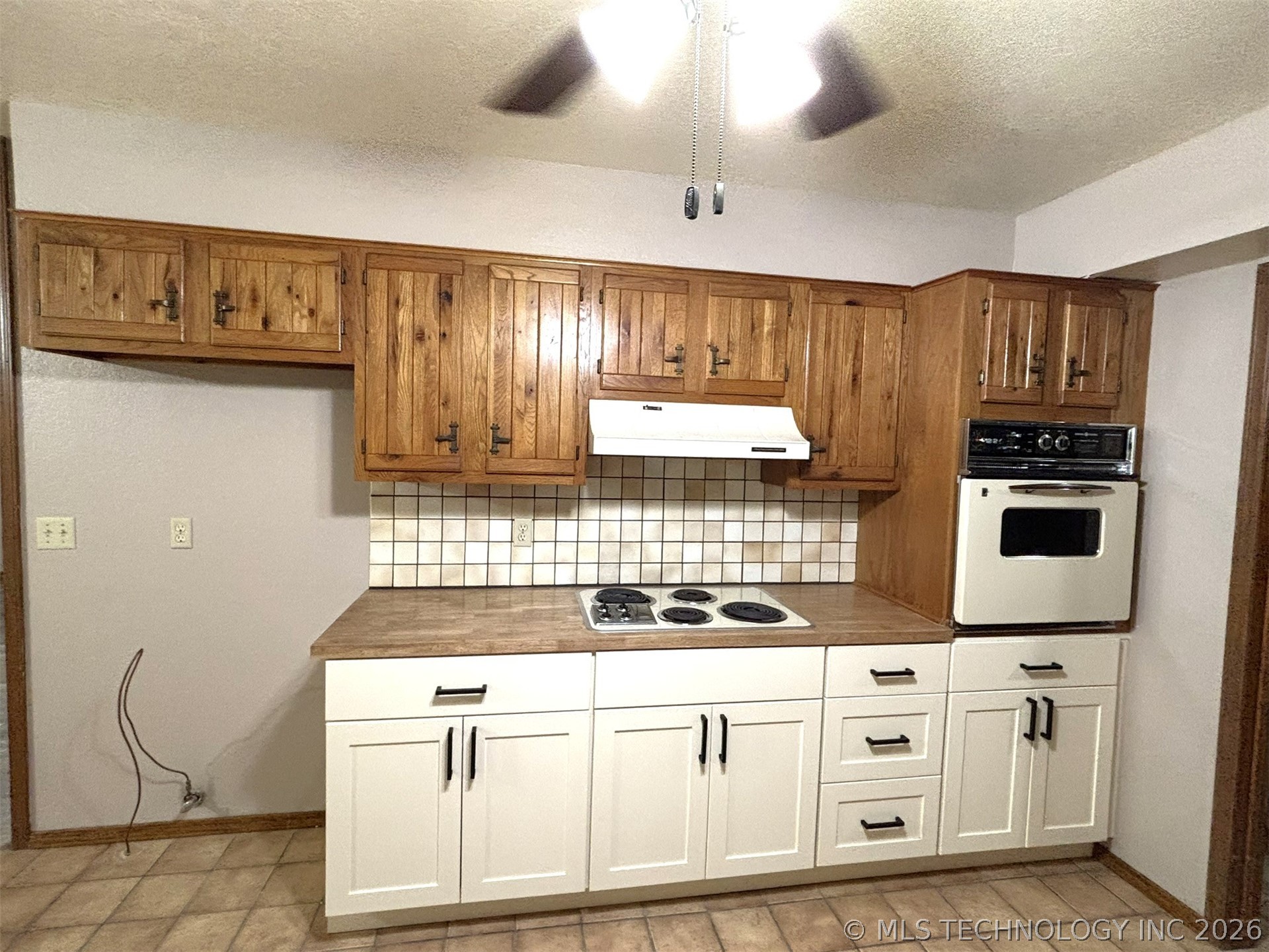 415641 E 1094 Property Photo 22