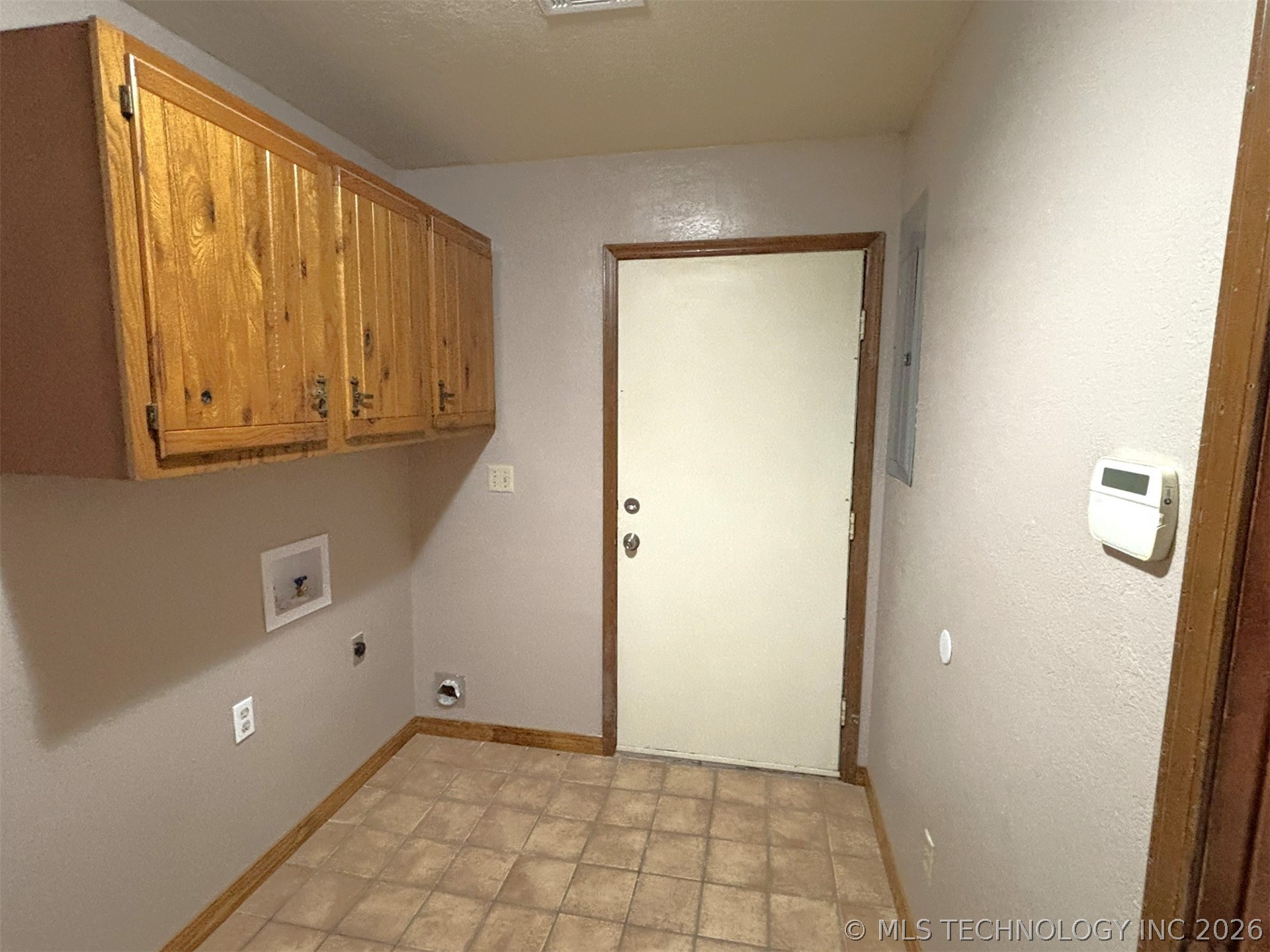 415641 E 1094 Property Photo 24
