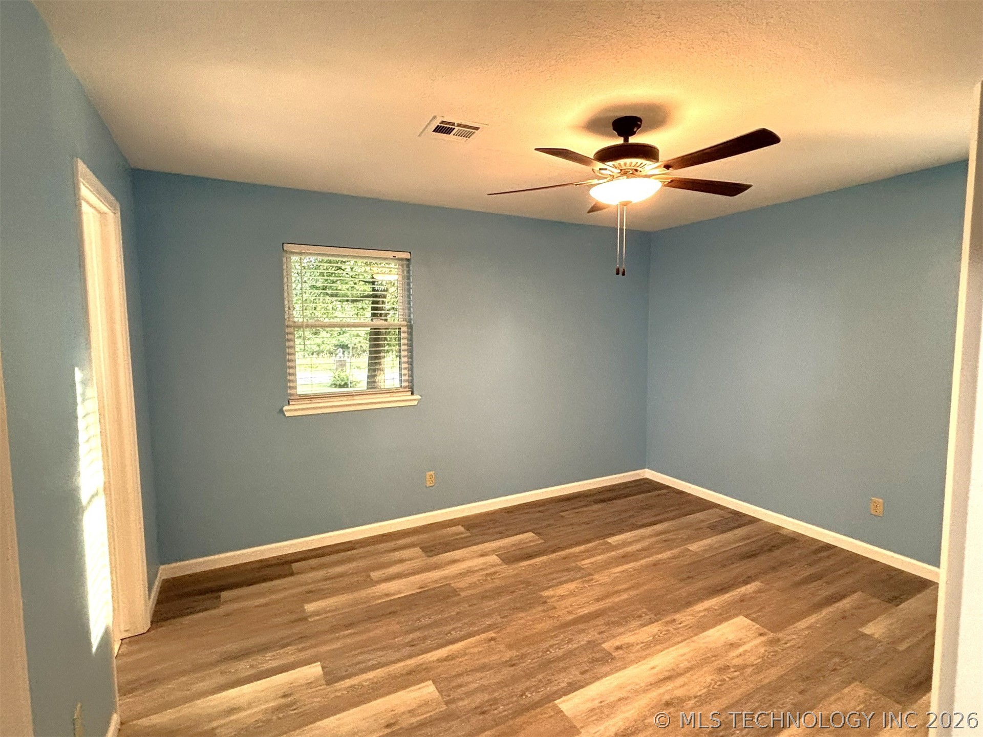 415641 E 1094 Property Photo 31