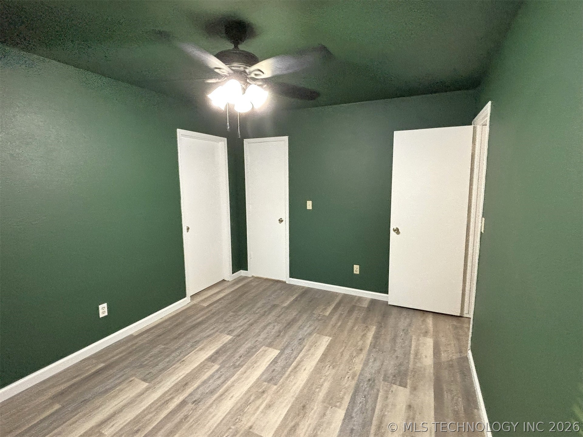 415641 E 1094 Property Photo 38