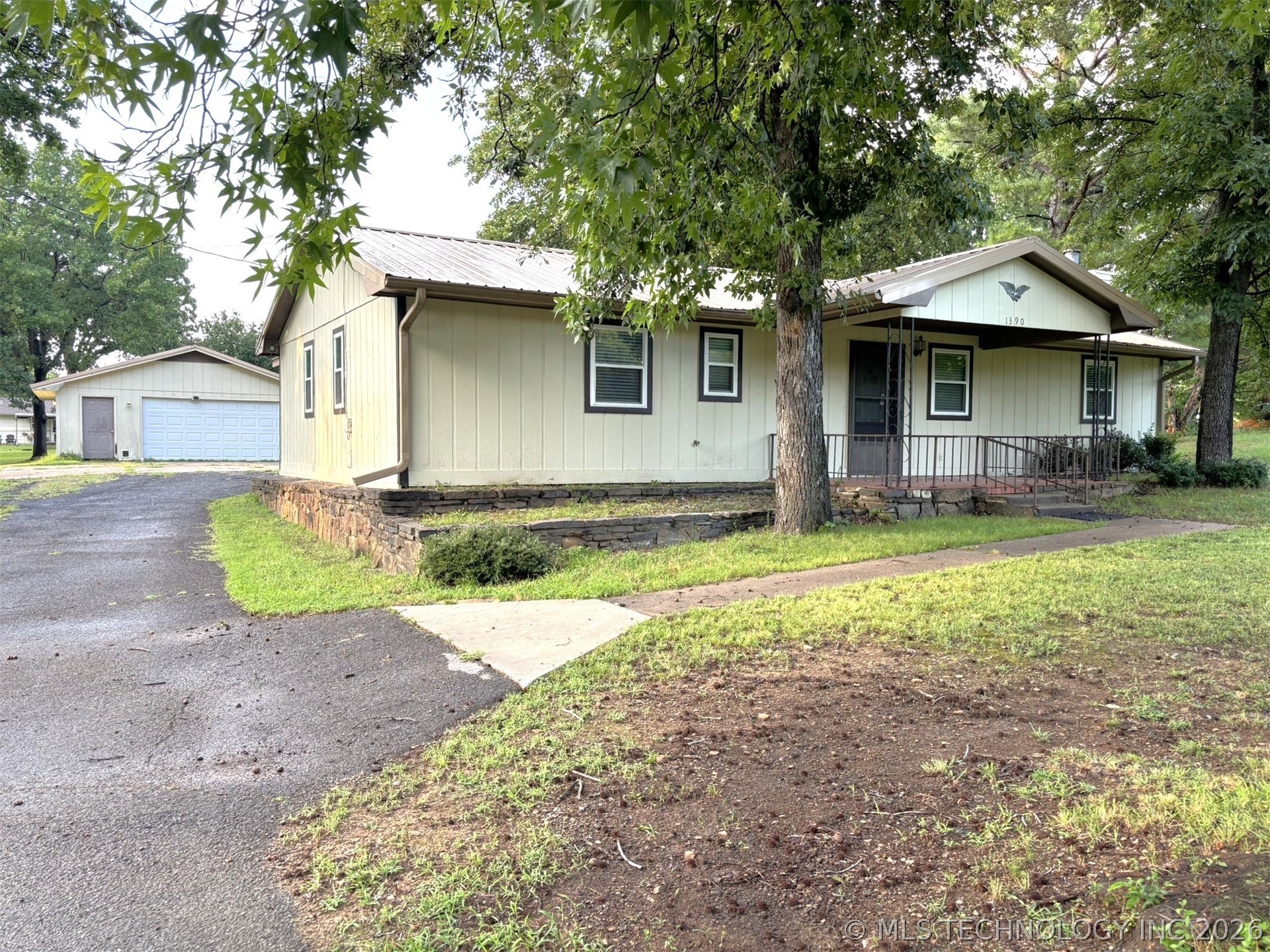 415641 E 1094 Property Photo 47