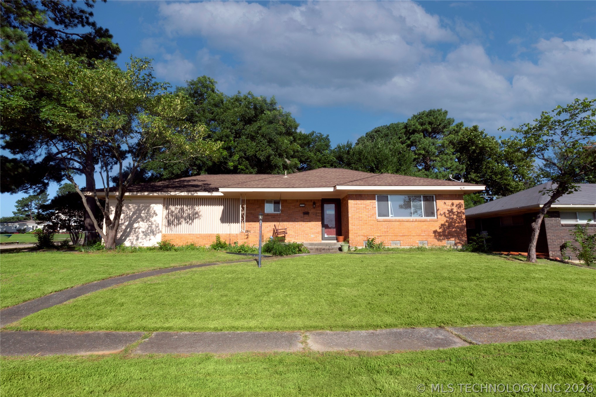 1715 Louise Drive Property Photo 1