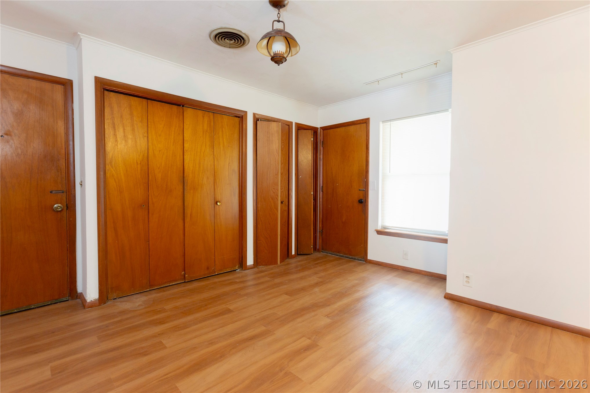1715 Louise Drive Property Photo 8