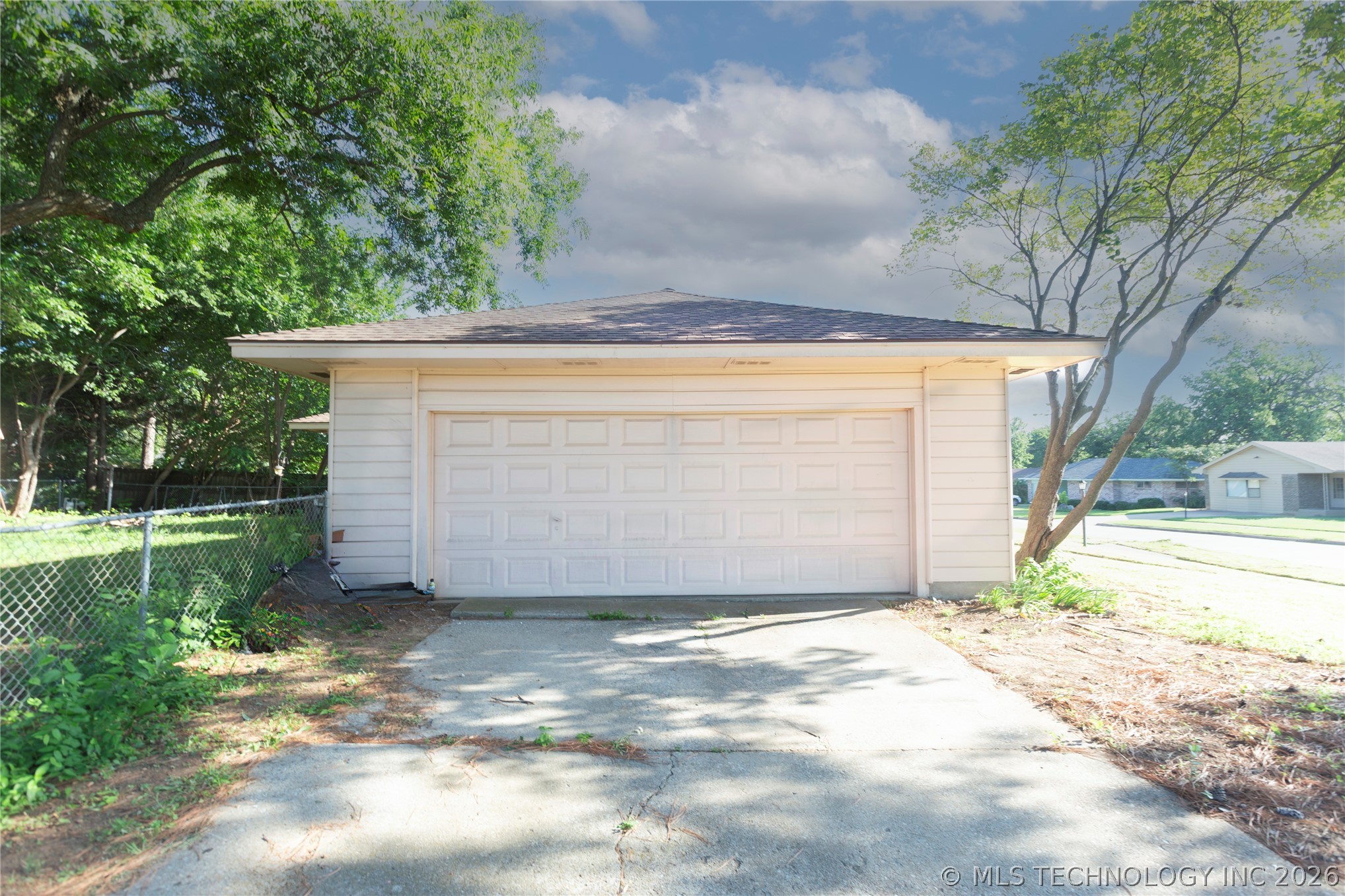 1715 Louise Drive Property Photo 21