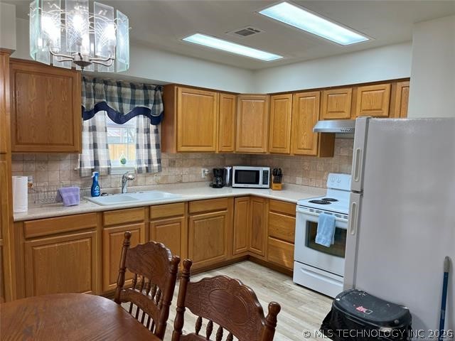 407 Denison Street Property Photo 7