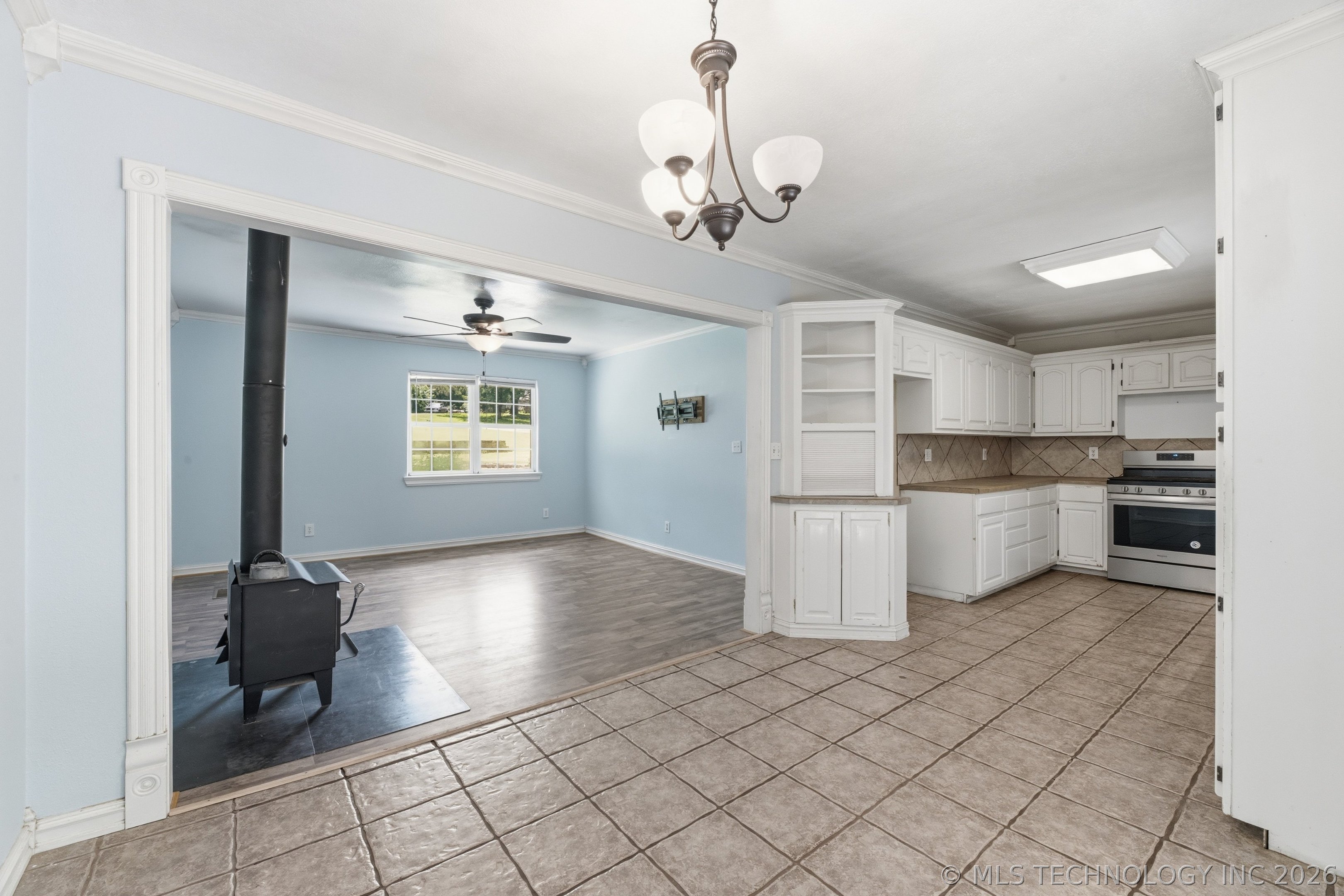 13685 E Crestview Drive Property Photo 14