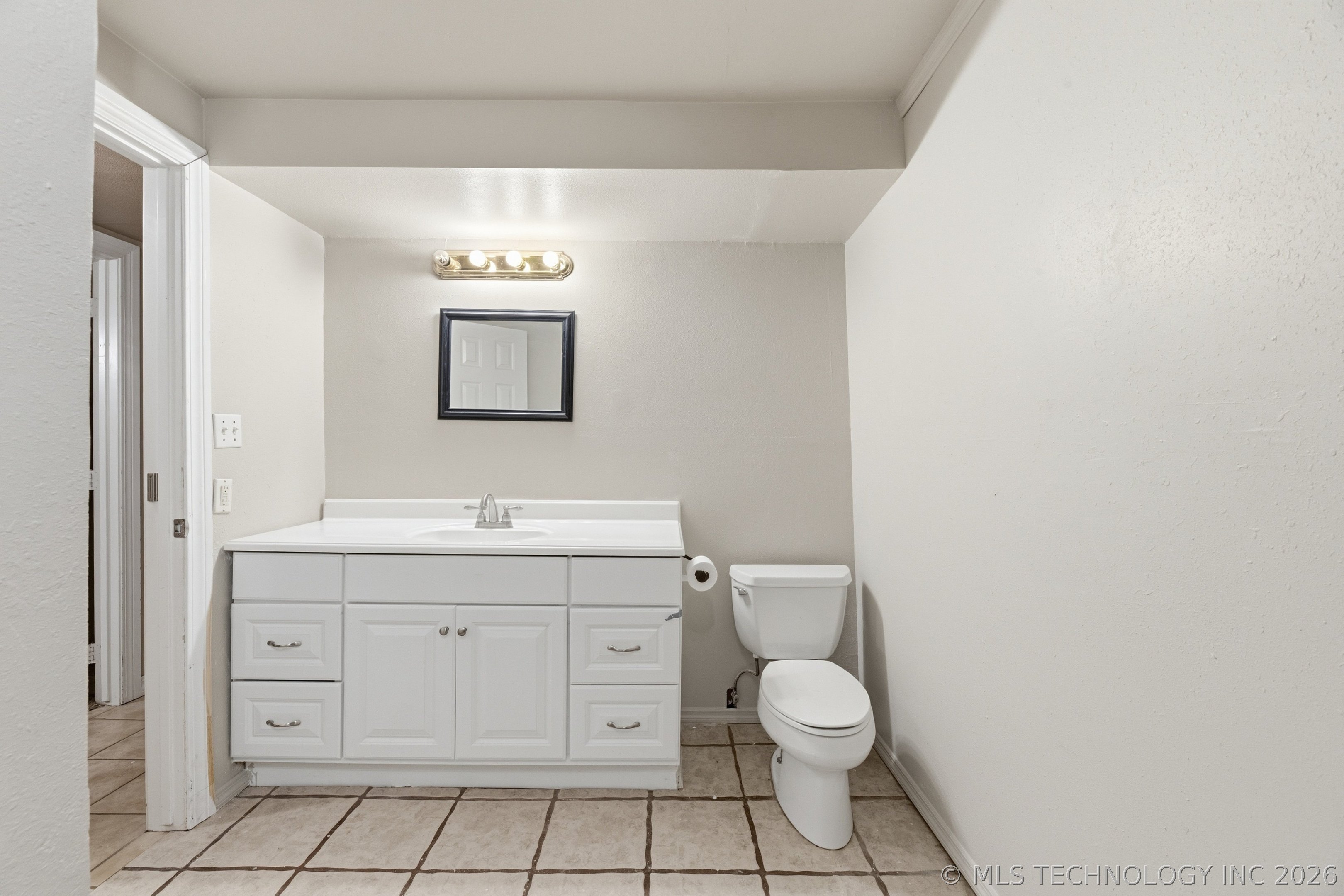 13685 E Crestview Drive Property Photo 23