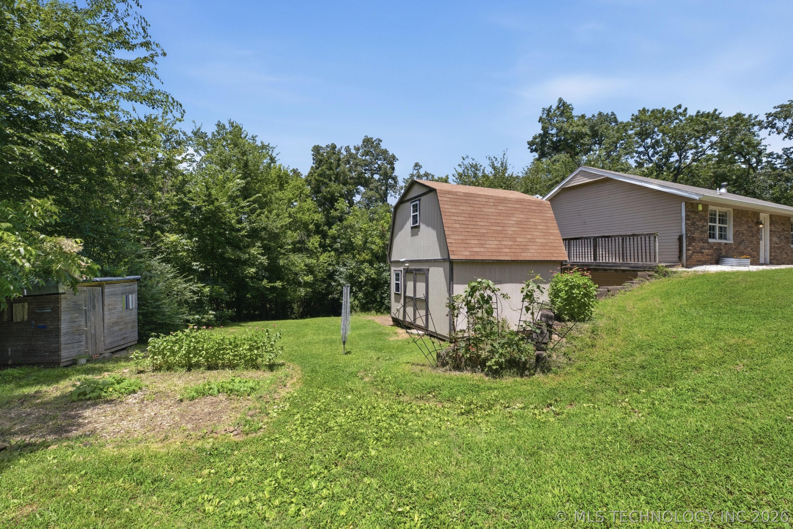 13685 E Crestview Drive Property Photo 32