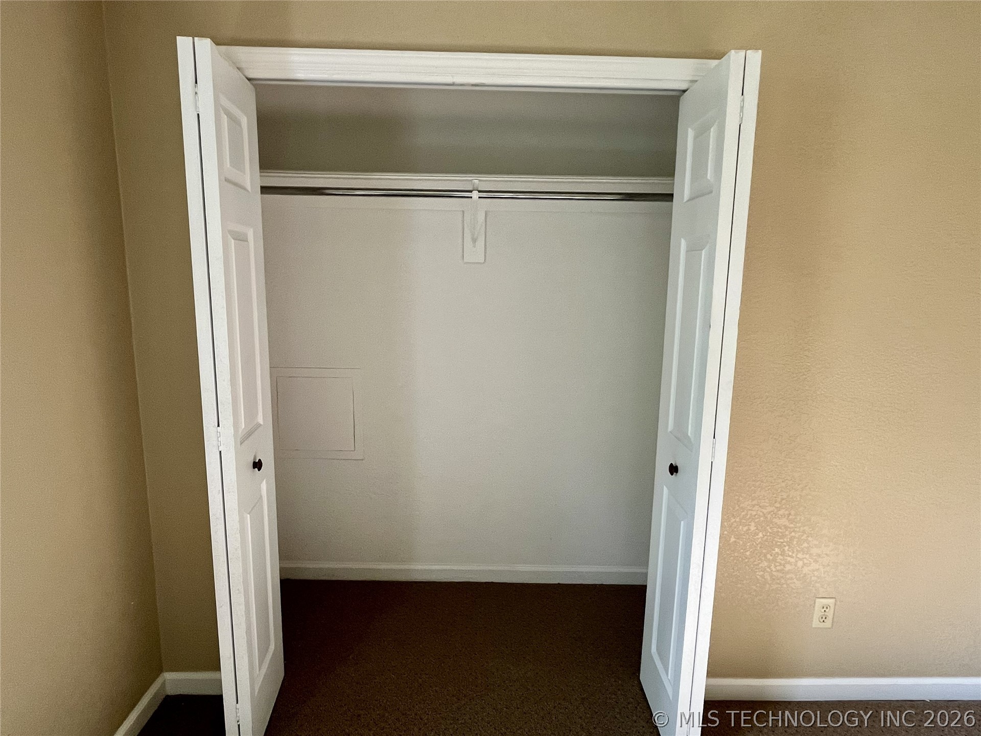 1121 D Street Se Property Photo 10