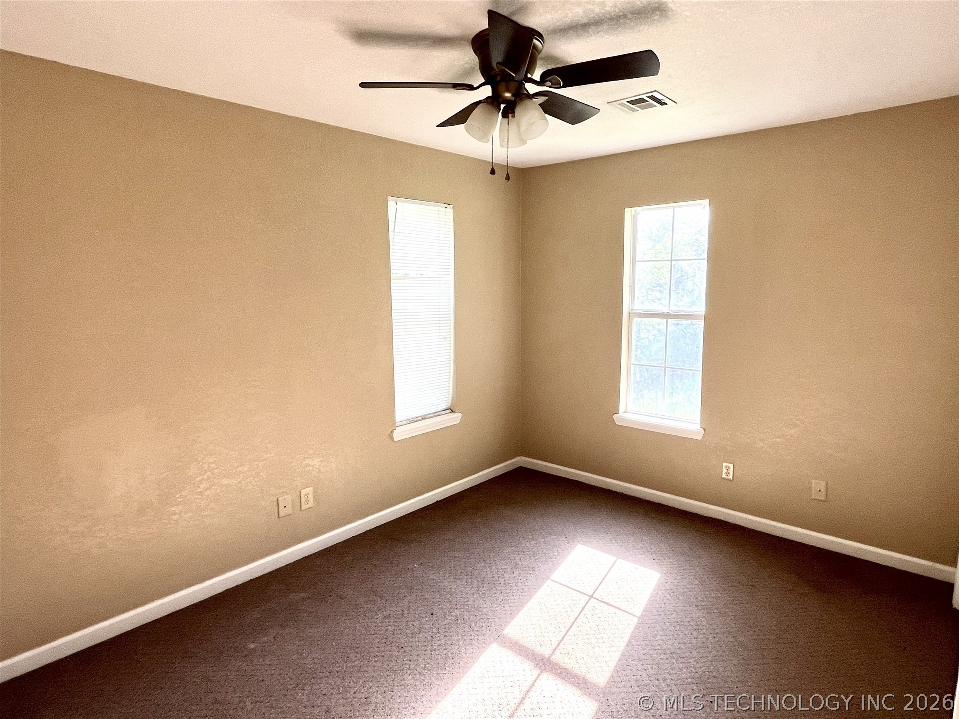 1121 D Street Se Property Photo 11