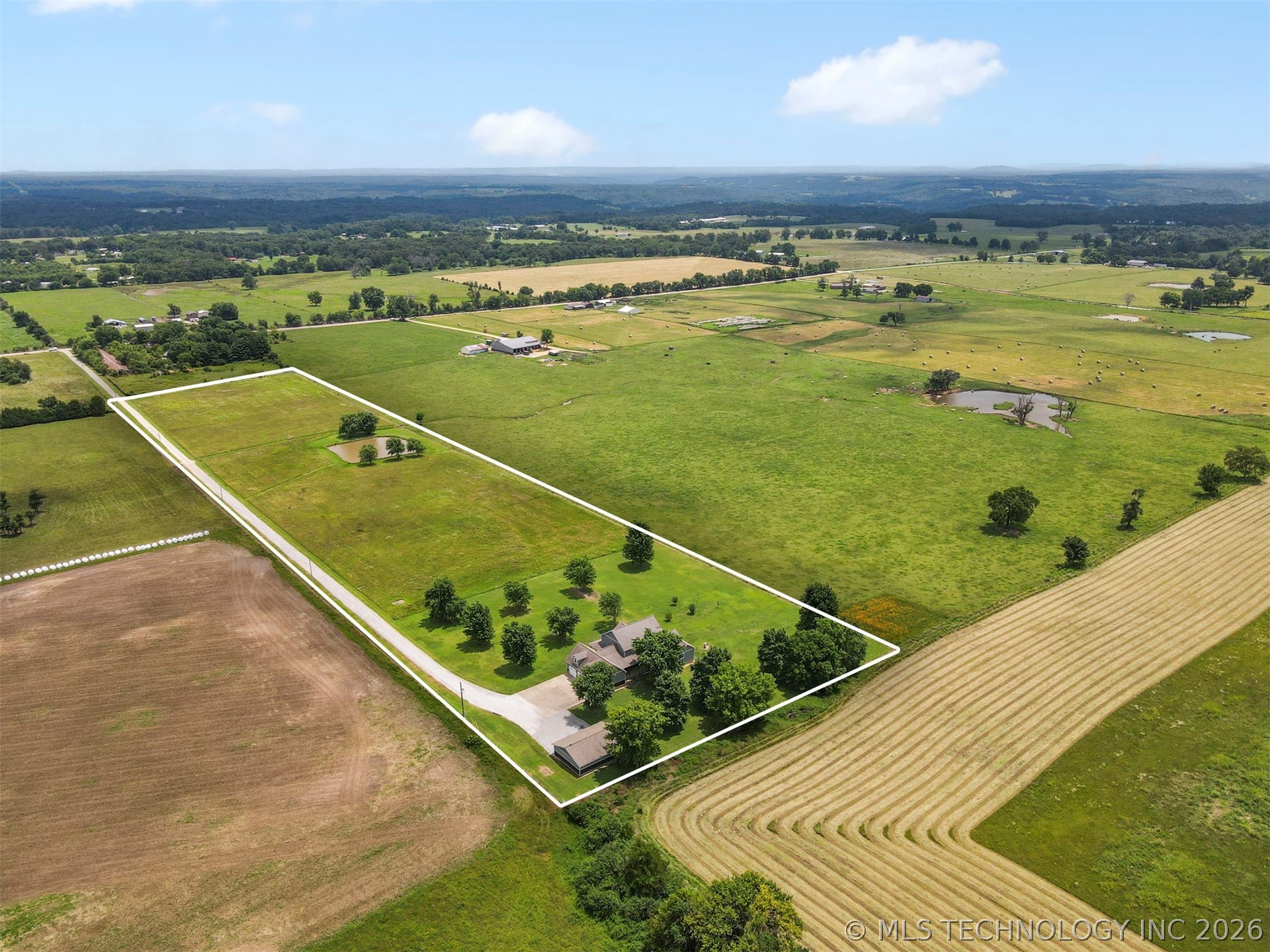 58499 S 700 Road Property Photo 2
