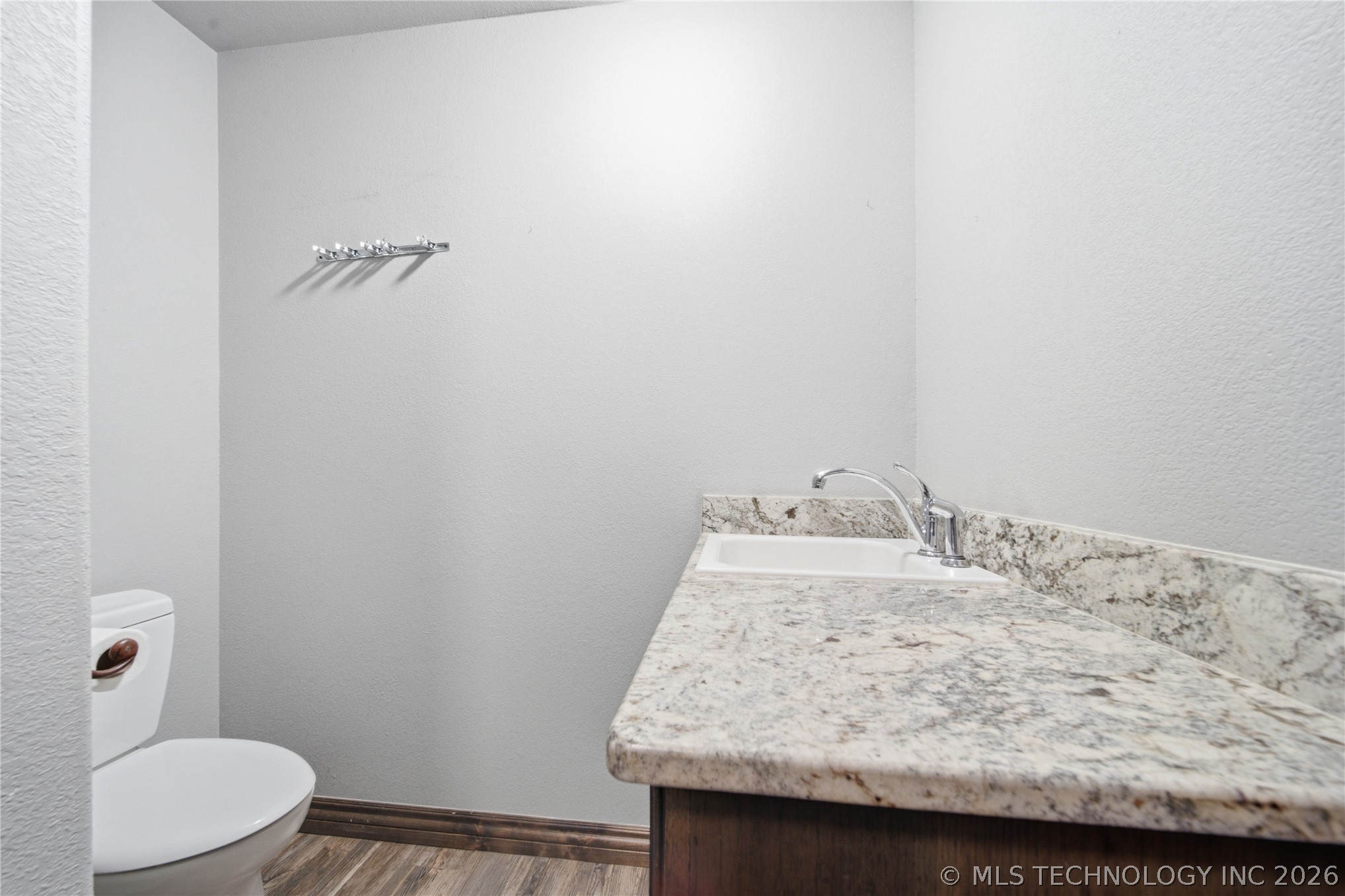 422985 E 1080 Road Property Photo 33