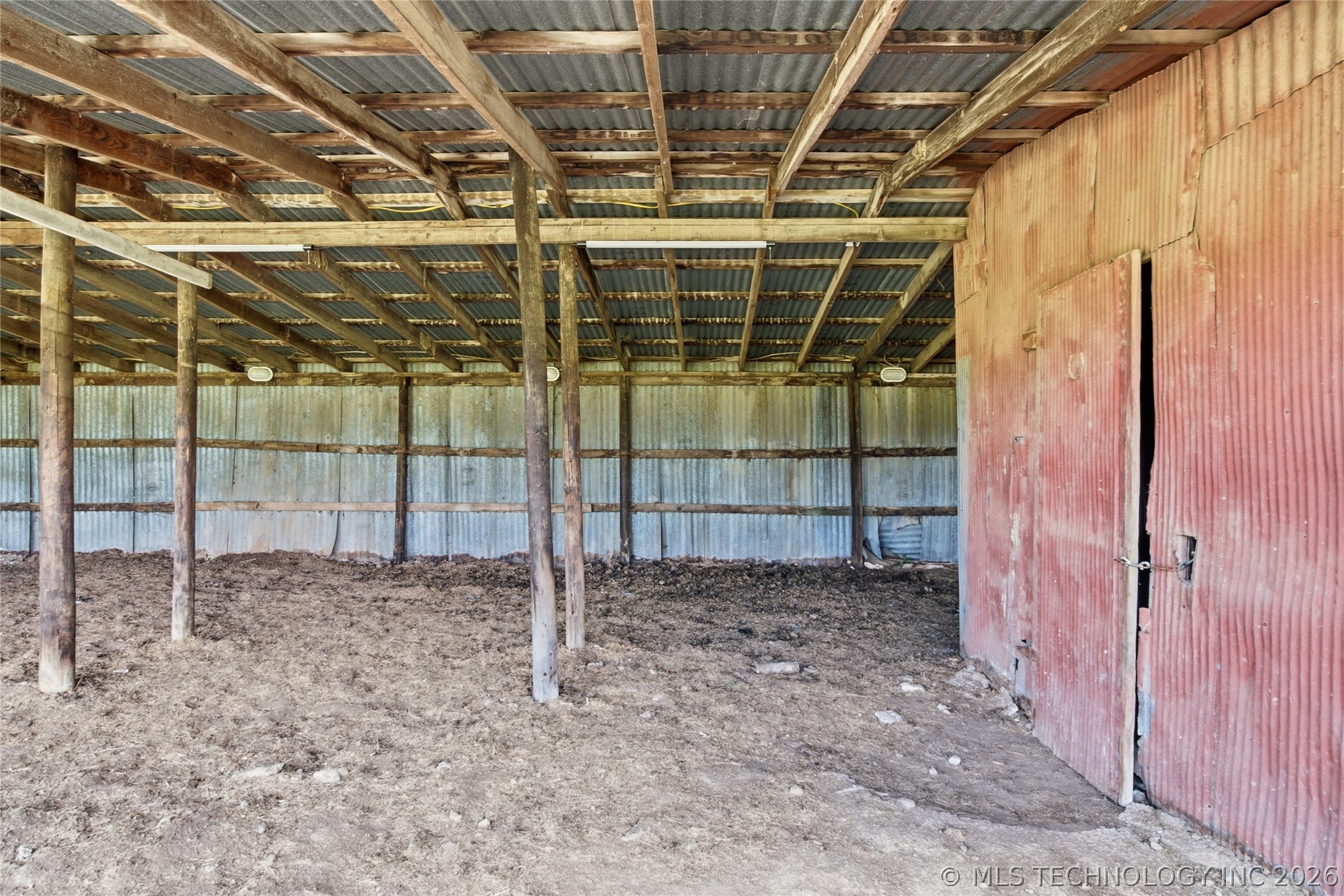 422985 E 1080 Road Property Photo 39