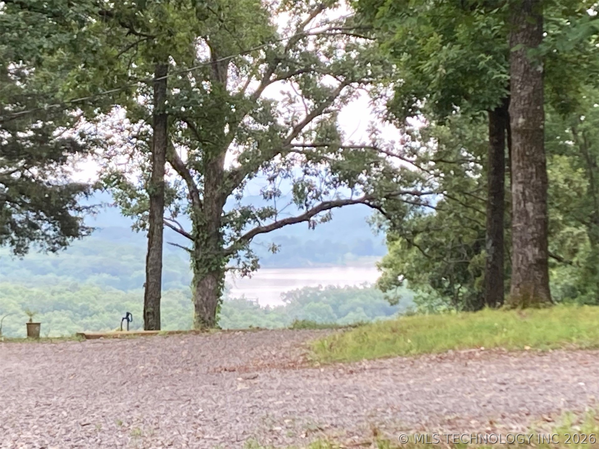7 High Point View Property Photo 1