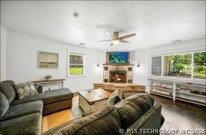 216 Basin Street Property Photo 7