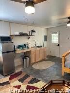 216 Basin Street Property Photo 33
