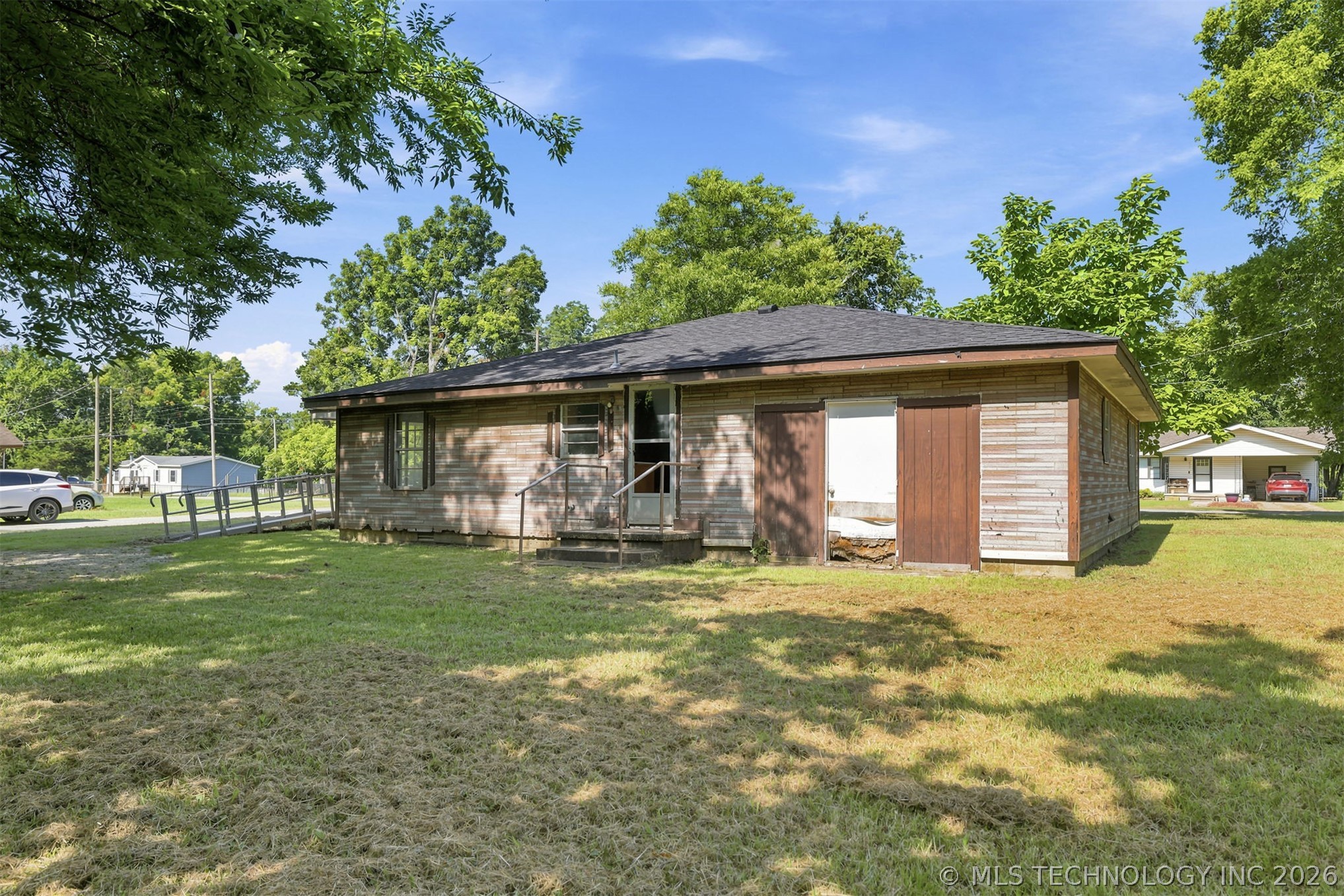 503 N Short Property Photo 2