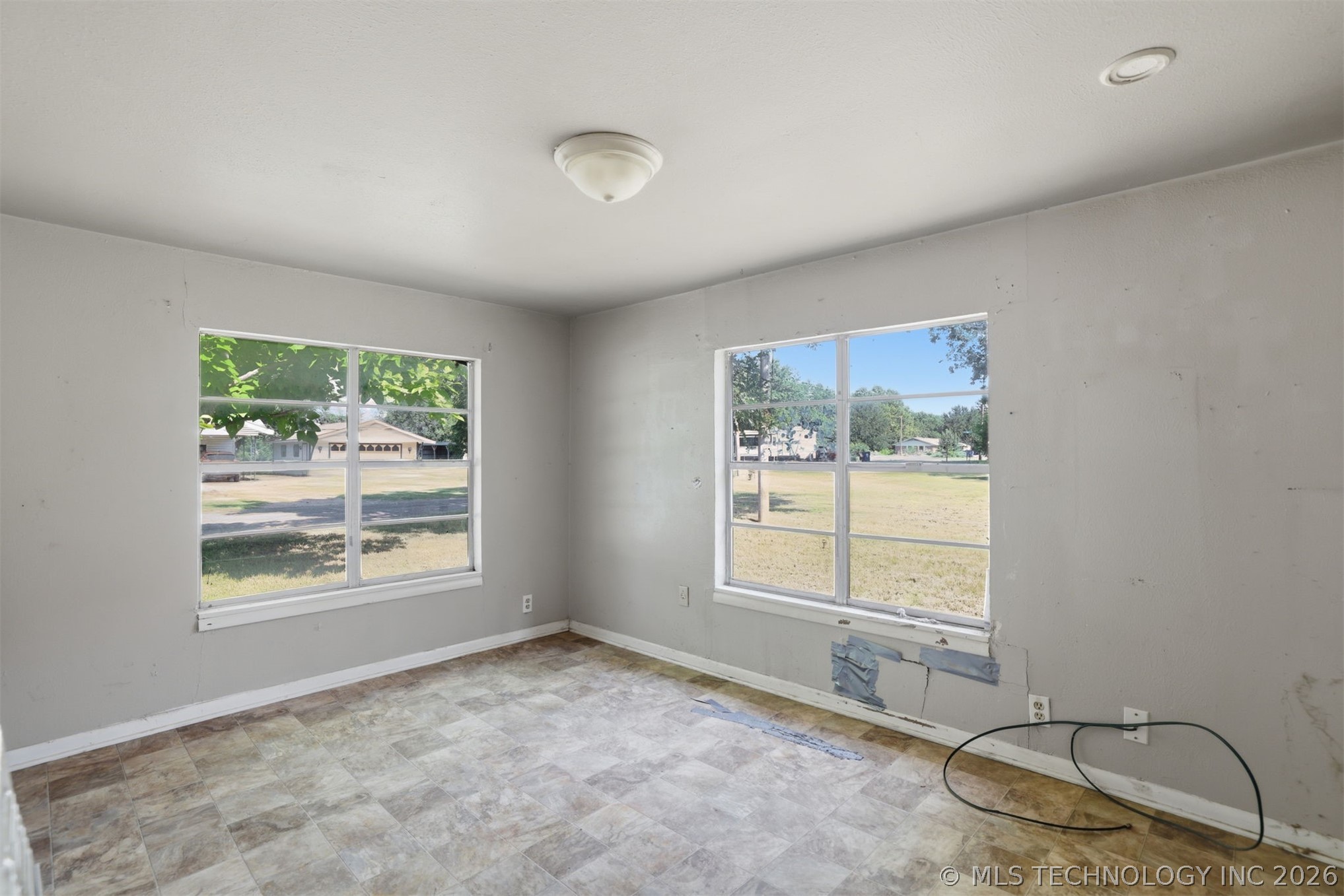 503 N Short Property Photo 5