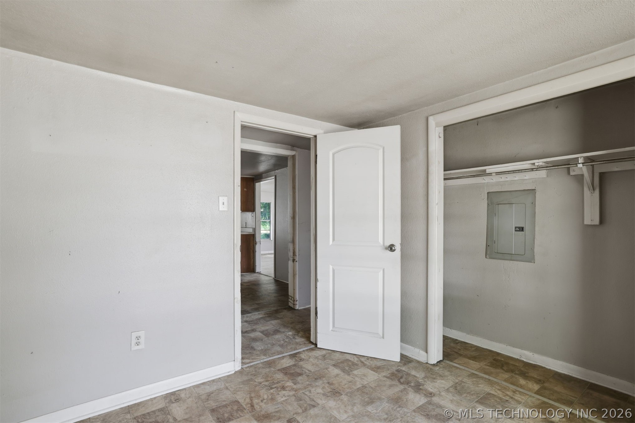 503 N Short Property Photo 11