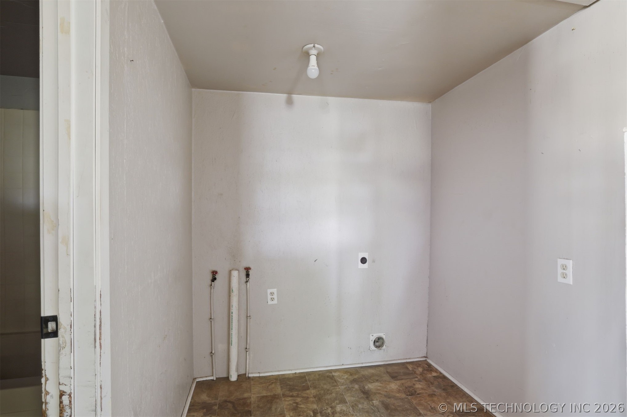 503 N Short Property Photo 14
