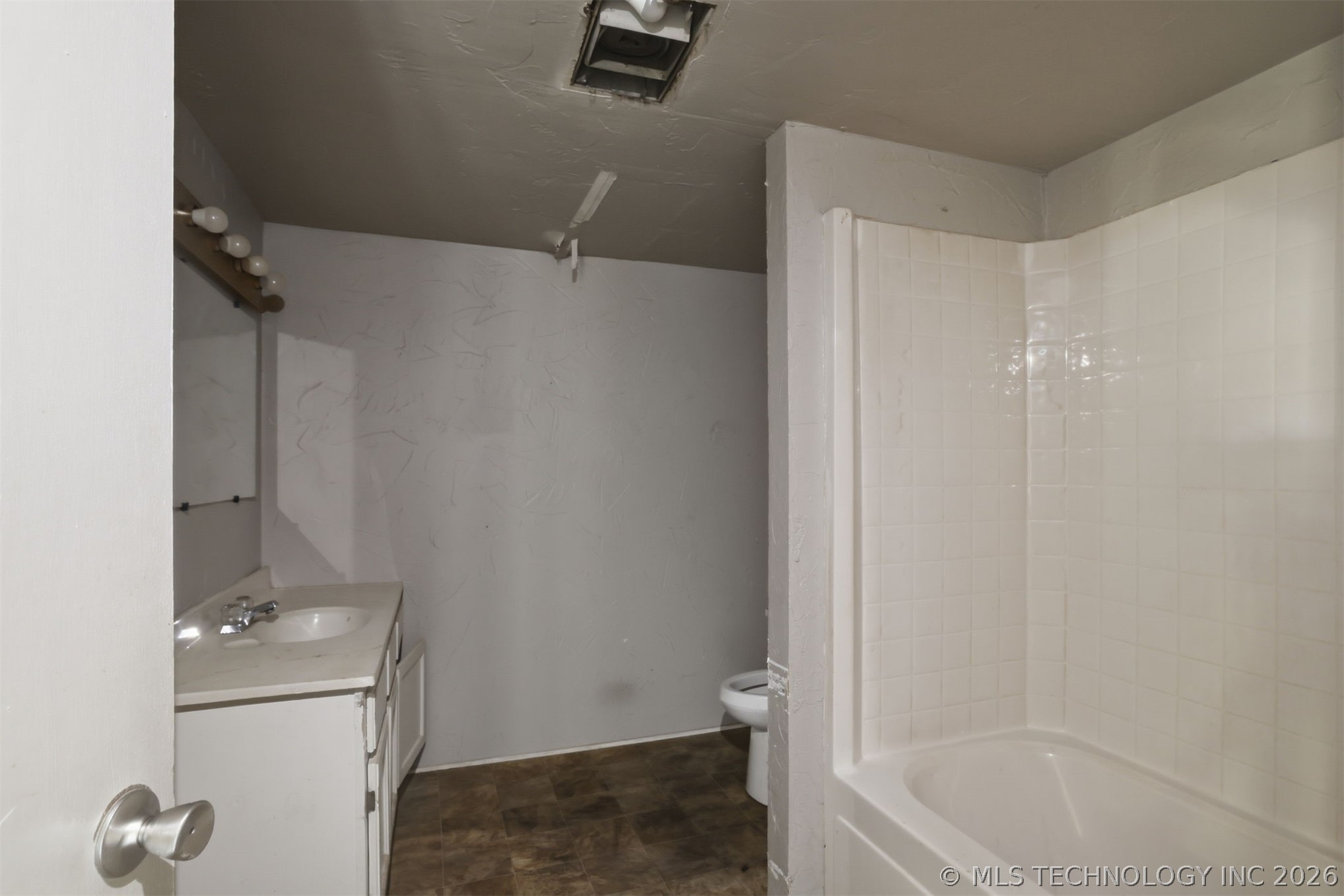 503 N Short Property Photo 15