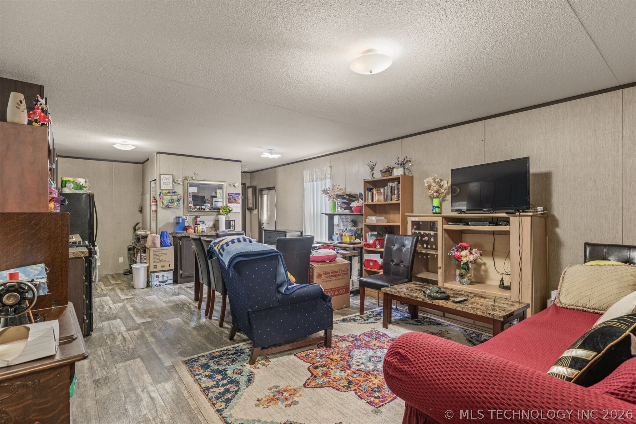 941 W 139th Place Property Photo 8