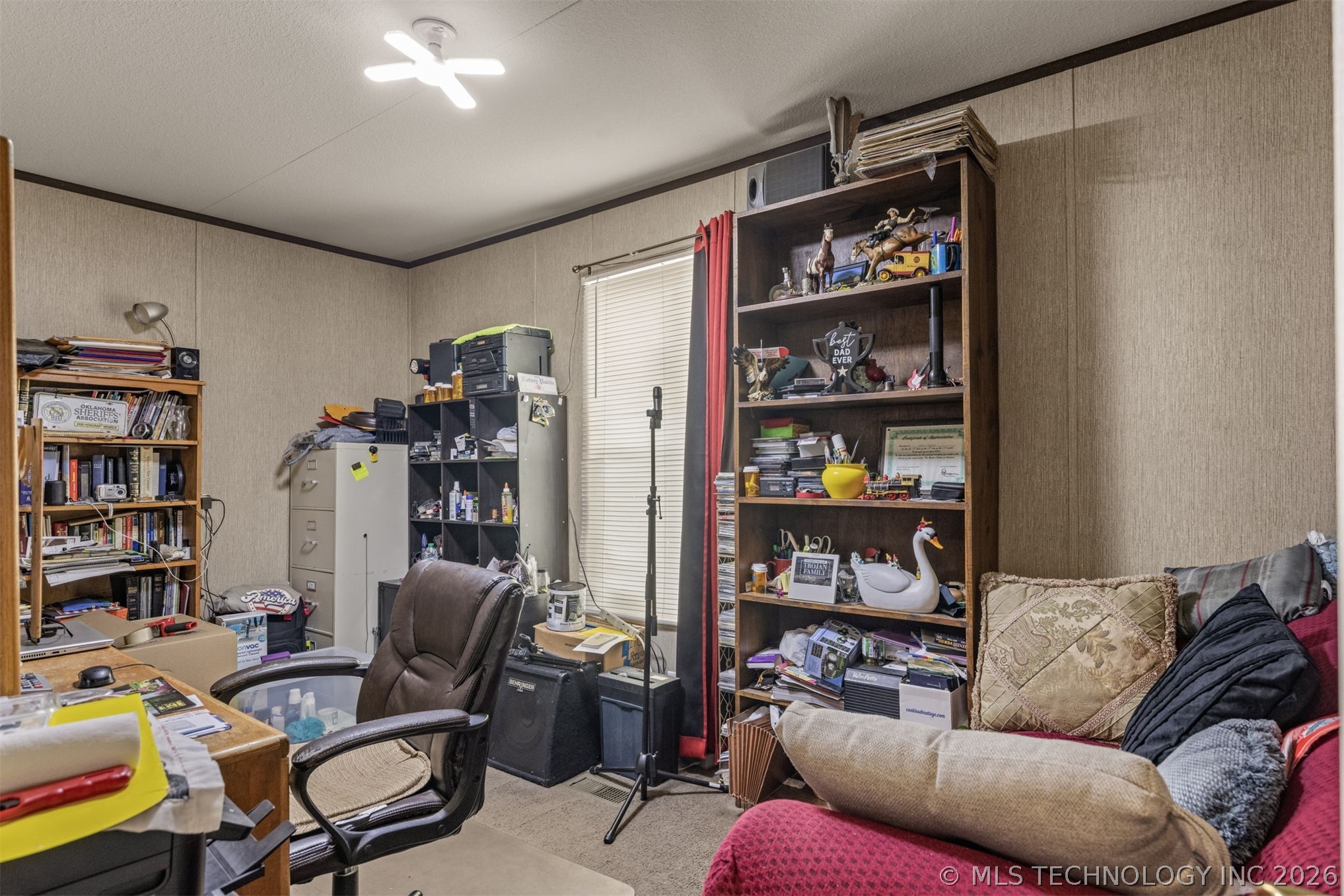 941 W 139th Place Property Photo 16