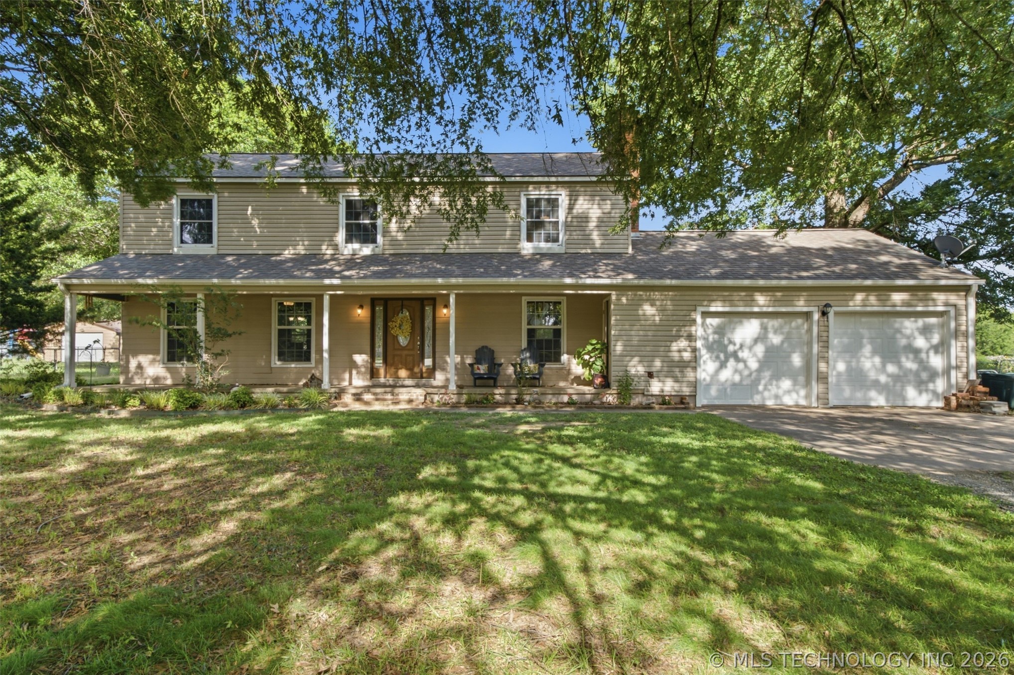 820 Lori Lane Property Photo 1