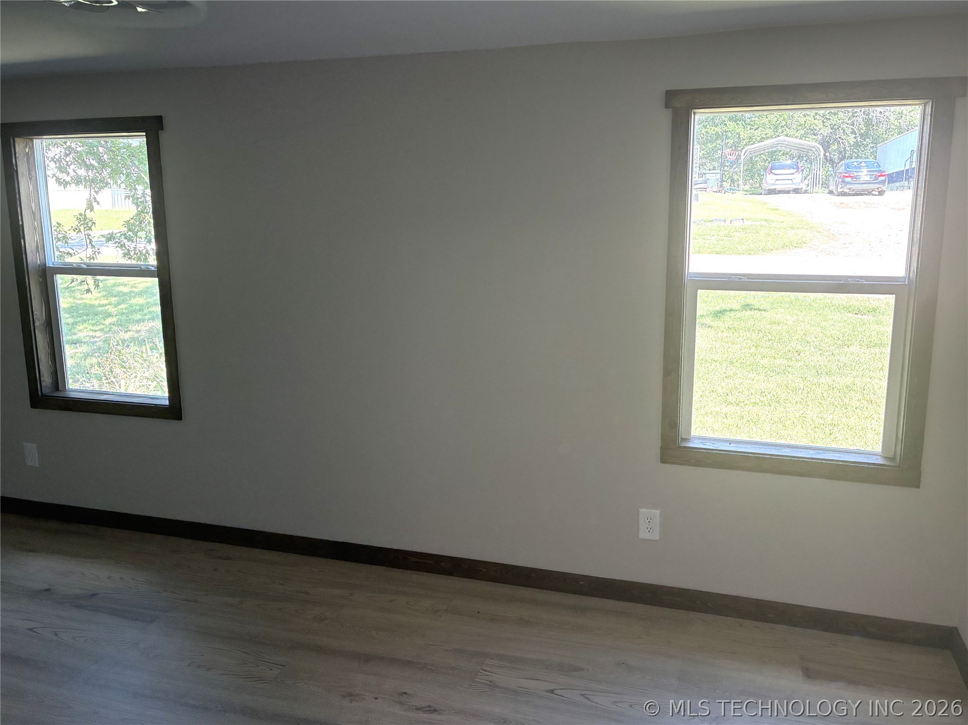 701 N Kemp Street Property Photo 15